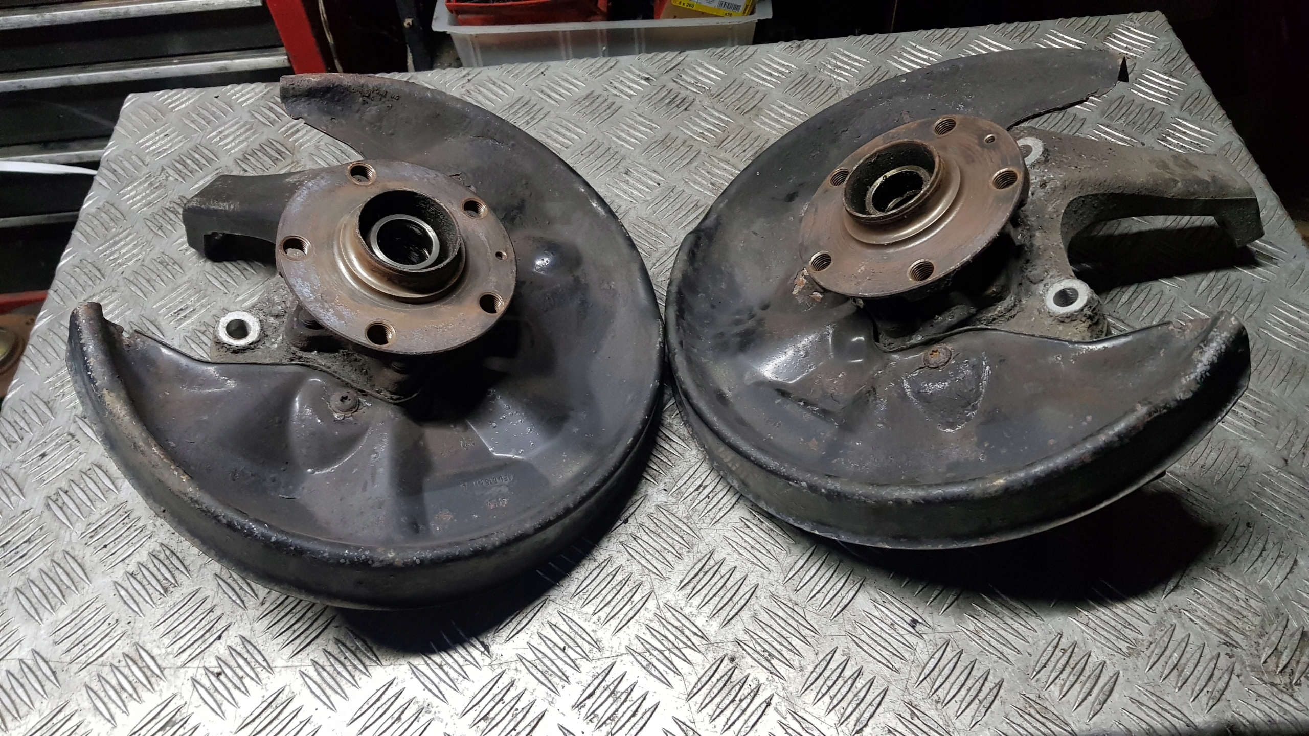 AUDI A8 D3 3.0 TDI swing rear part left or right