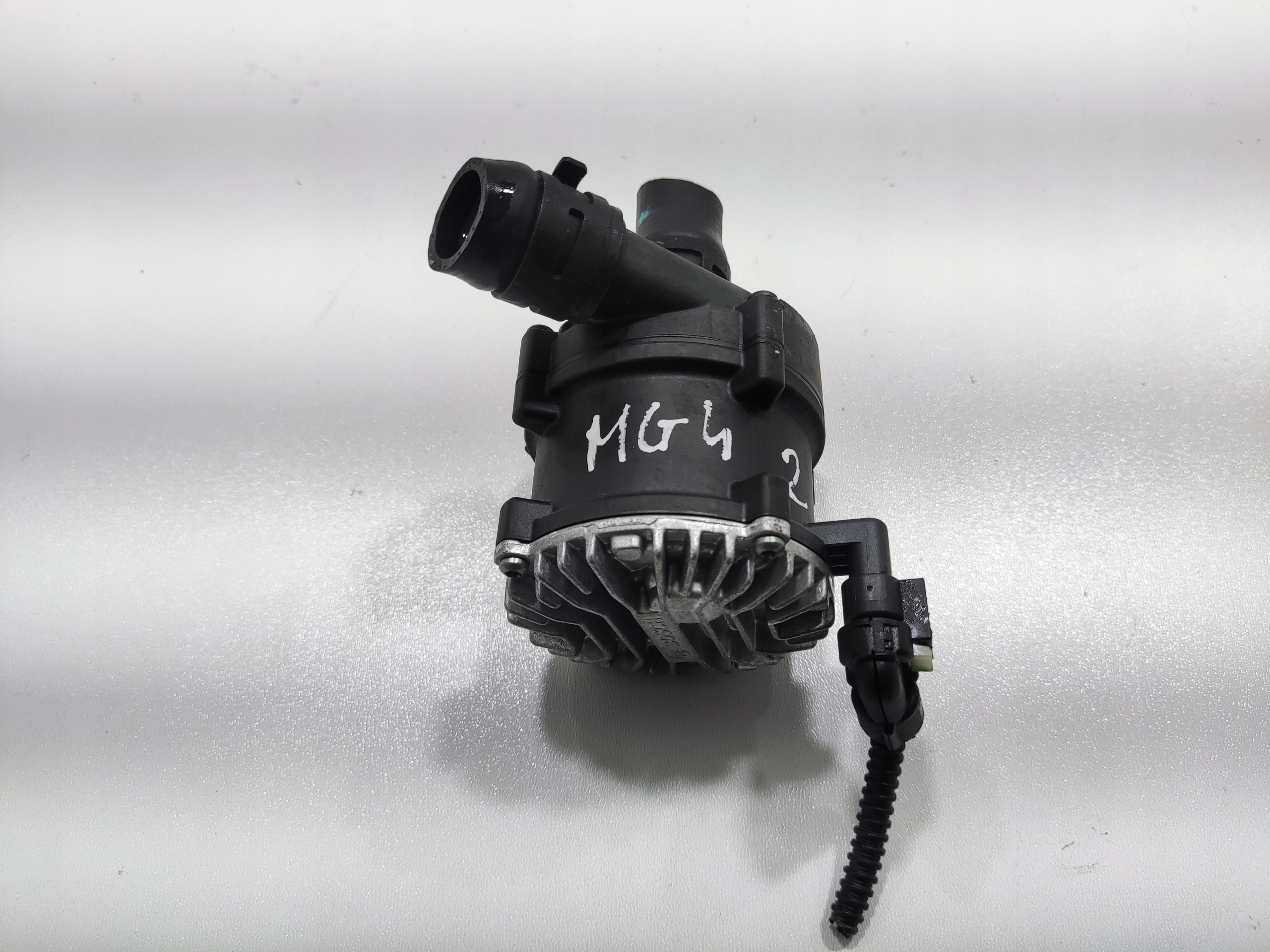 supplementary water pump MG 4 MG4 2022-2025 11235781