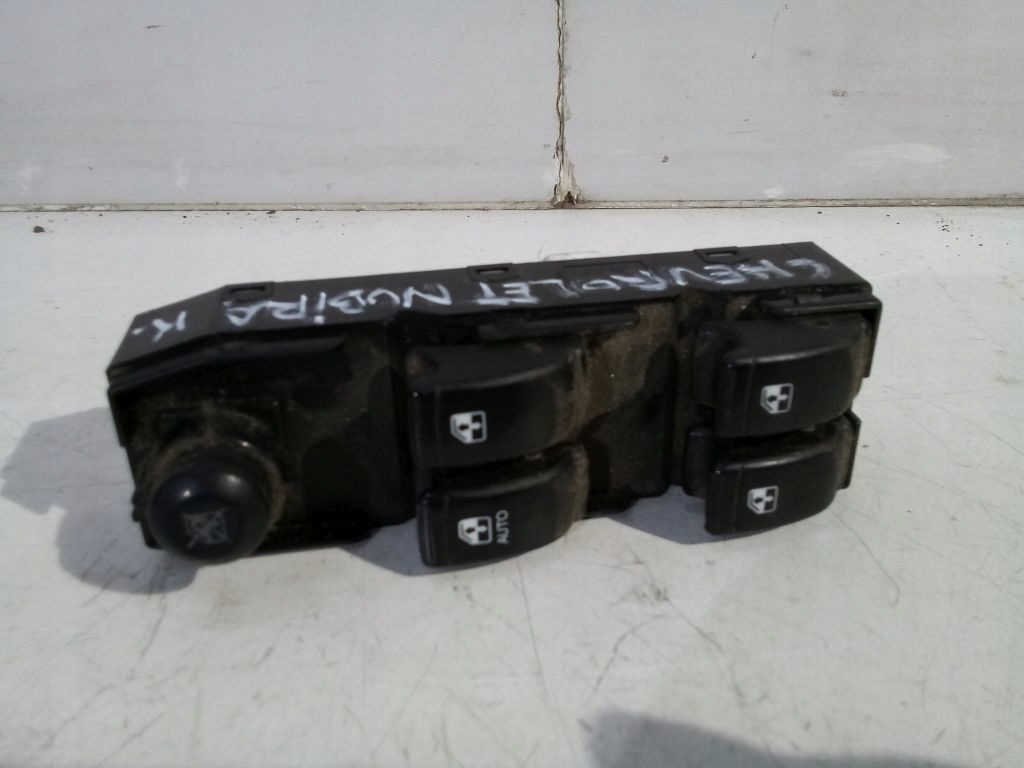 Chevrolet Nubira panel window control switch