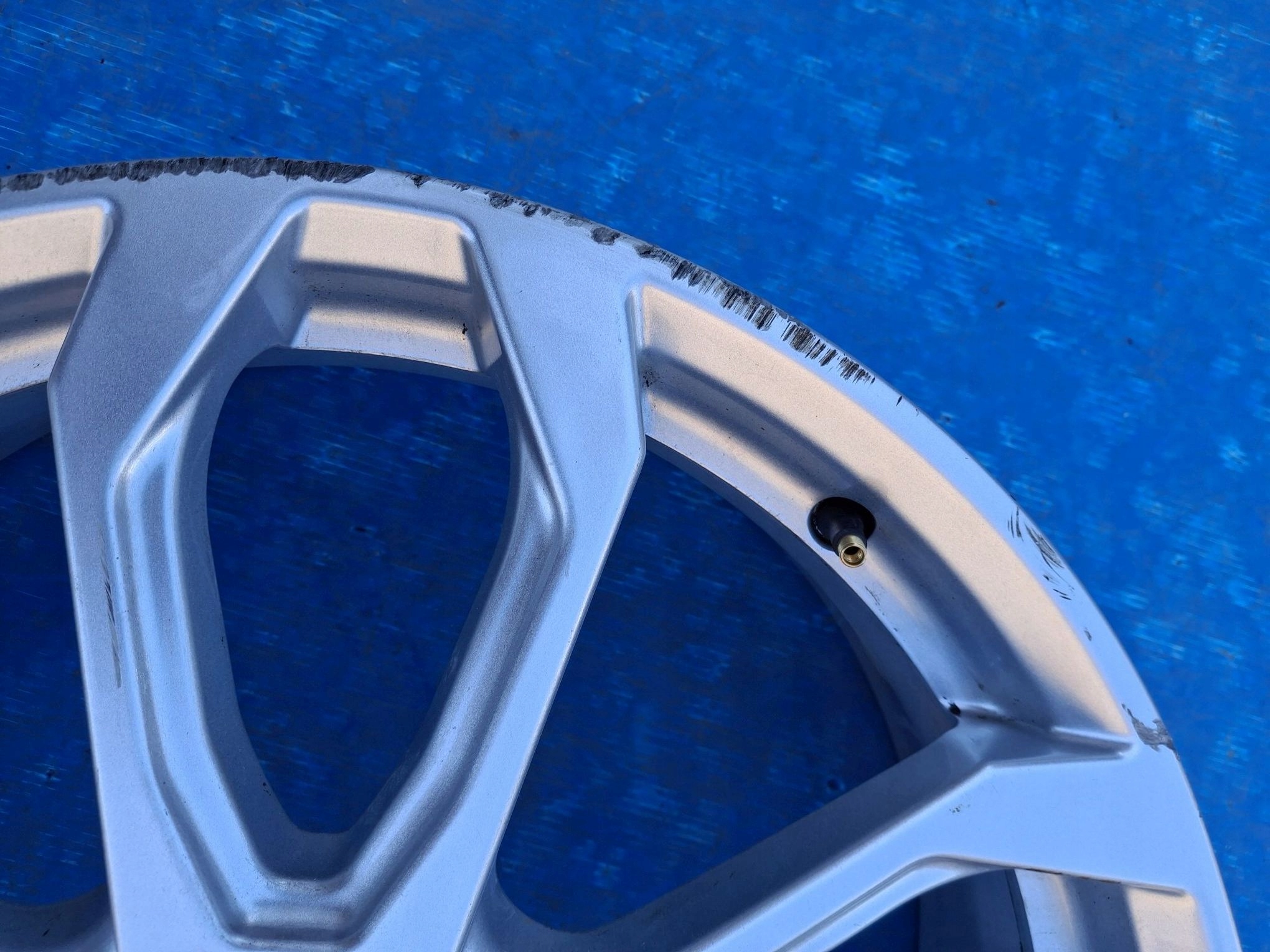 disk RENAULT 6.5Jx20 ET33 5x114,3