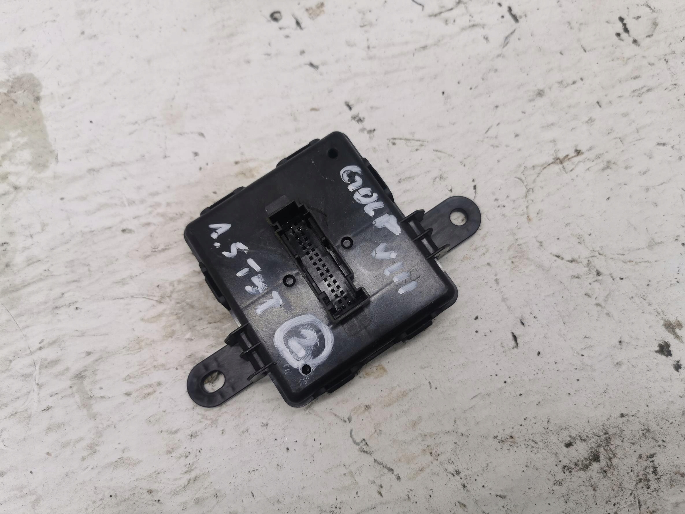 modulo KEYLESS KESSY VW GOLF VIII 5WA959436H 20-24