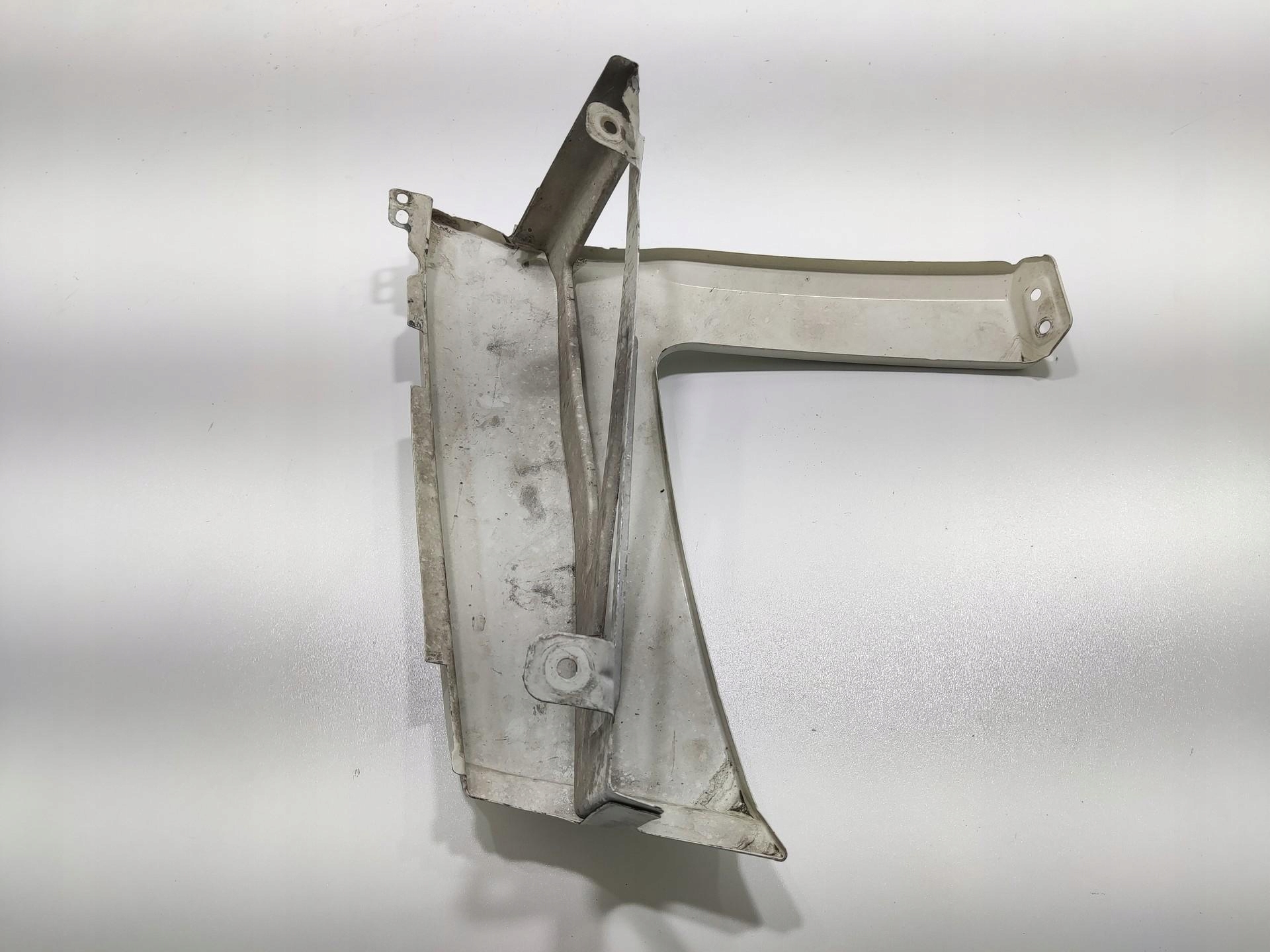 lišta levá pod LAMPE předek VOLKSWAGEN CRAFTER a 2006-2011