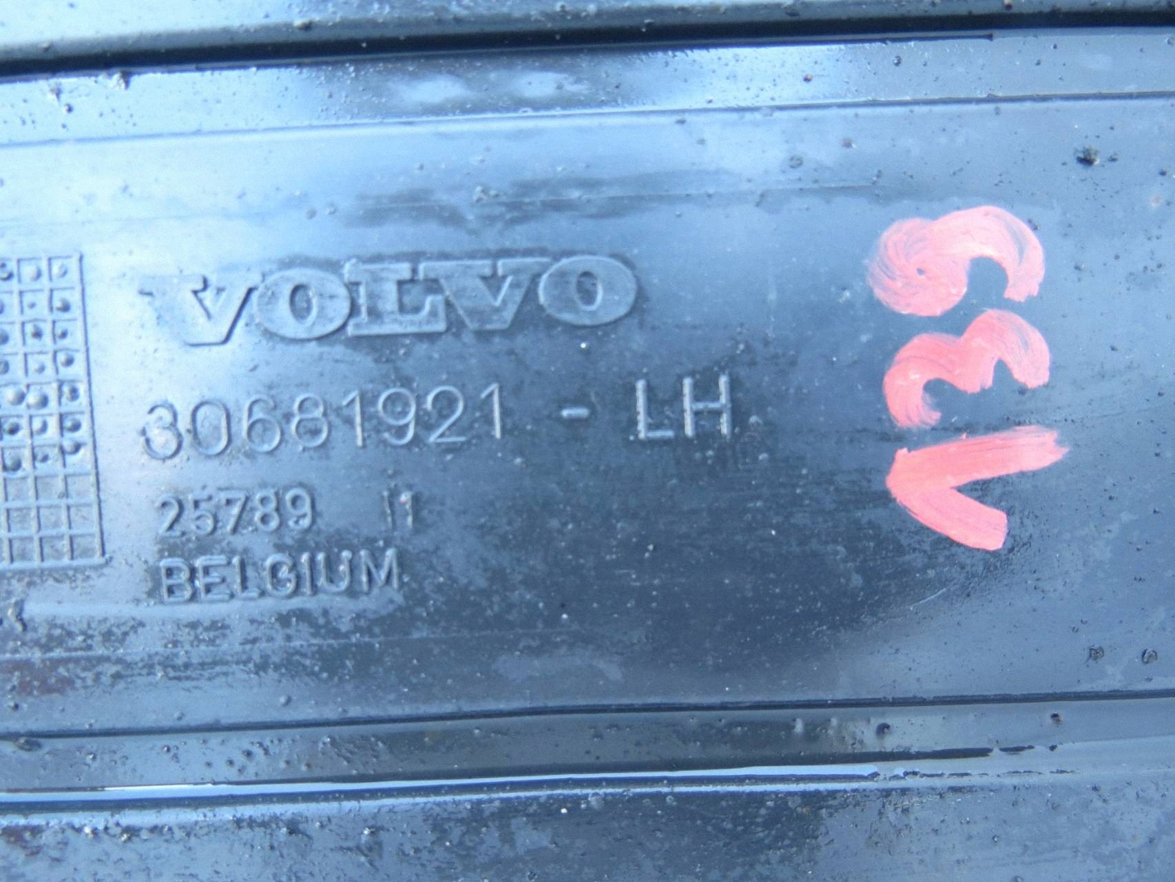 cover chassis left rear part VOLVO S40 II V50 30681921