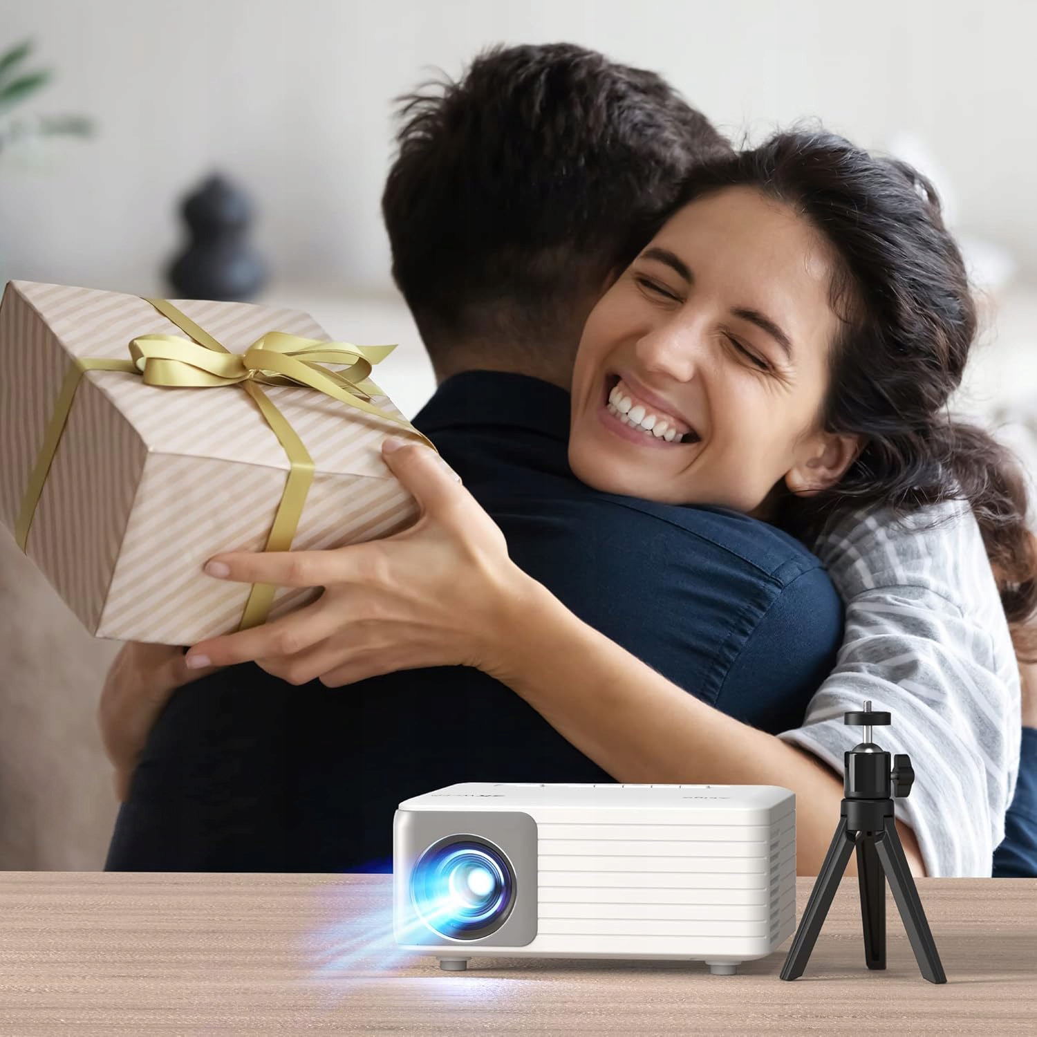 Mini-projektor AKIYO O1 z Wi-Fi/Bluetooth, Full HD 1080P ze statywem Jasność lampy (ANSI) 5000 lm