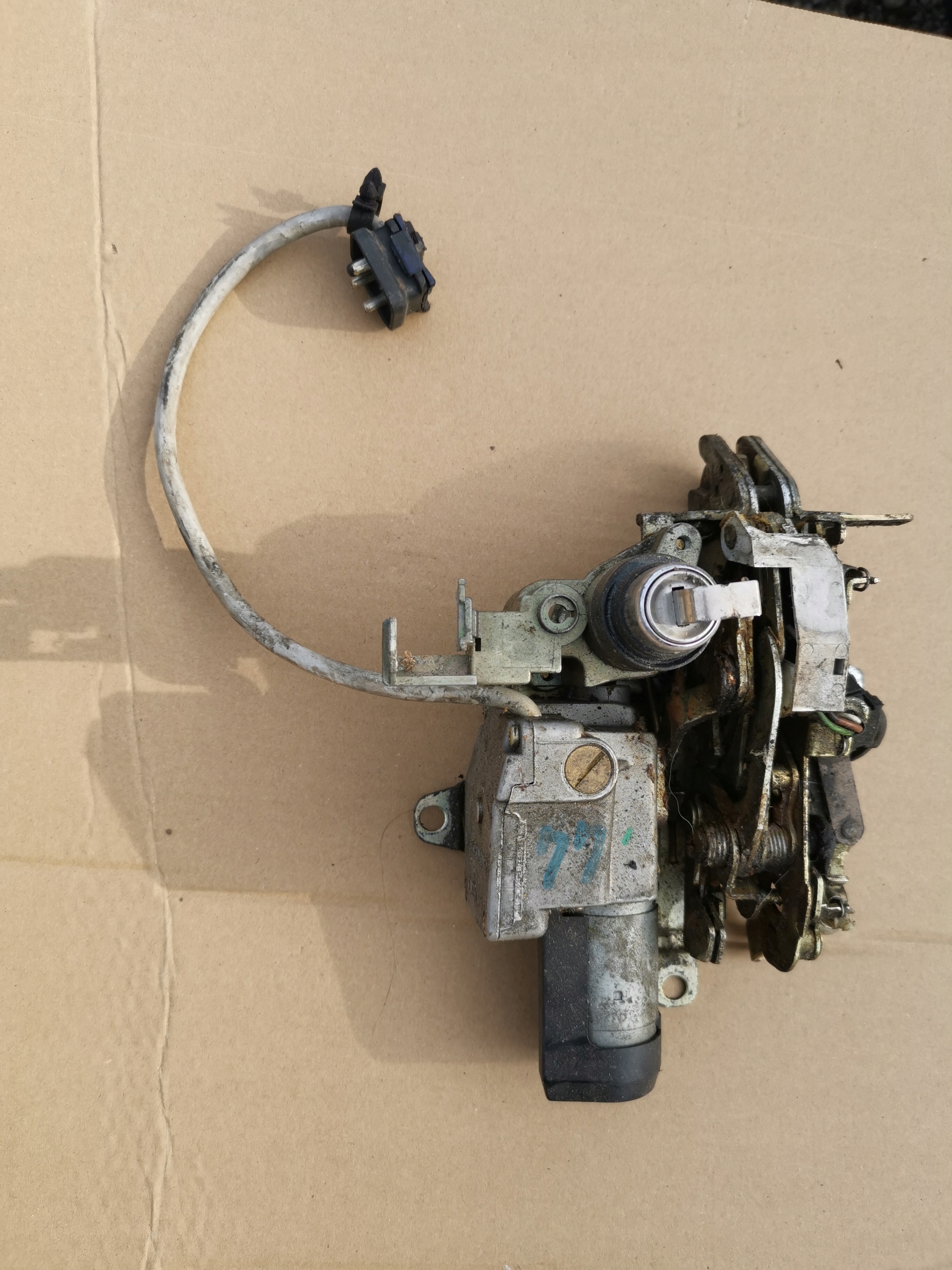 lock bonnet boot Mercedes W124 E-klasa kombi