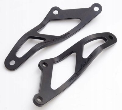 EH0003BK - КРЕПЛЕНИЕ ВЫХЛОПНОЙ ТРУБЫ RG APRILIA RSV 04 - (PAIR) BLACK