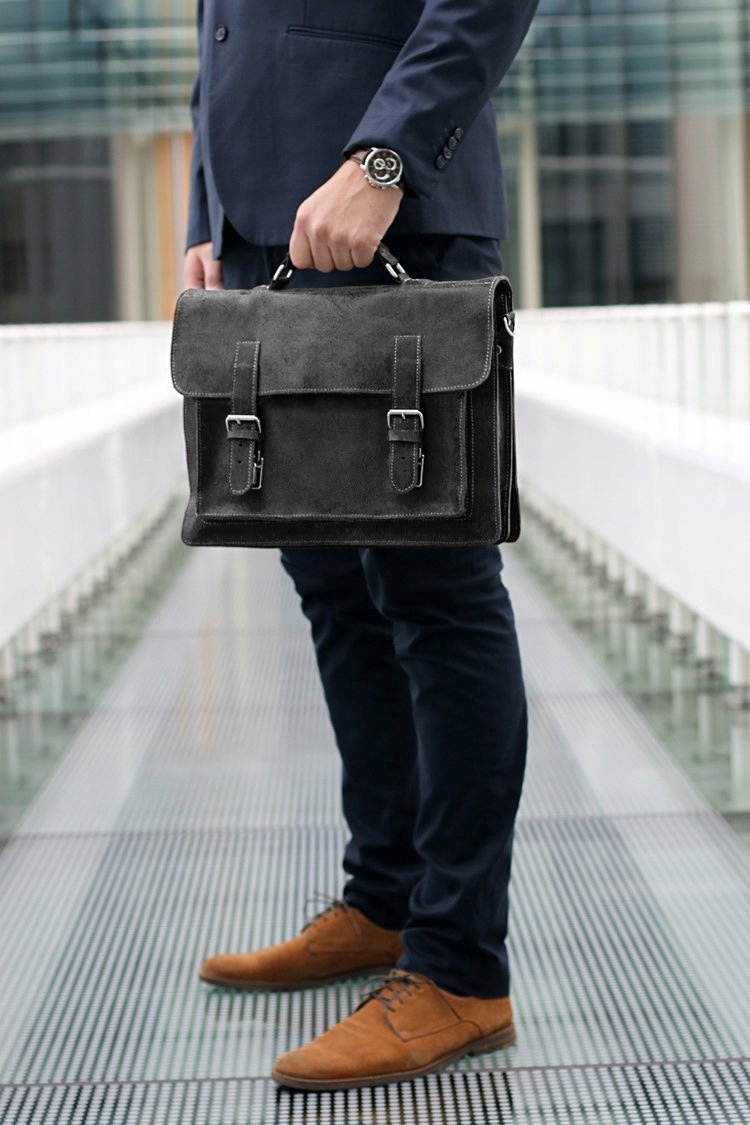 MĘSKA SKÓRZANA TORBA NA RAMIĘ SOLOME LAGO 03 Materiał dominujący skóra naturalna