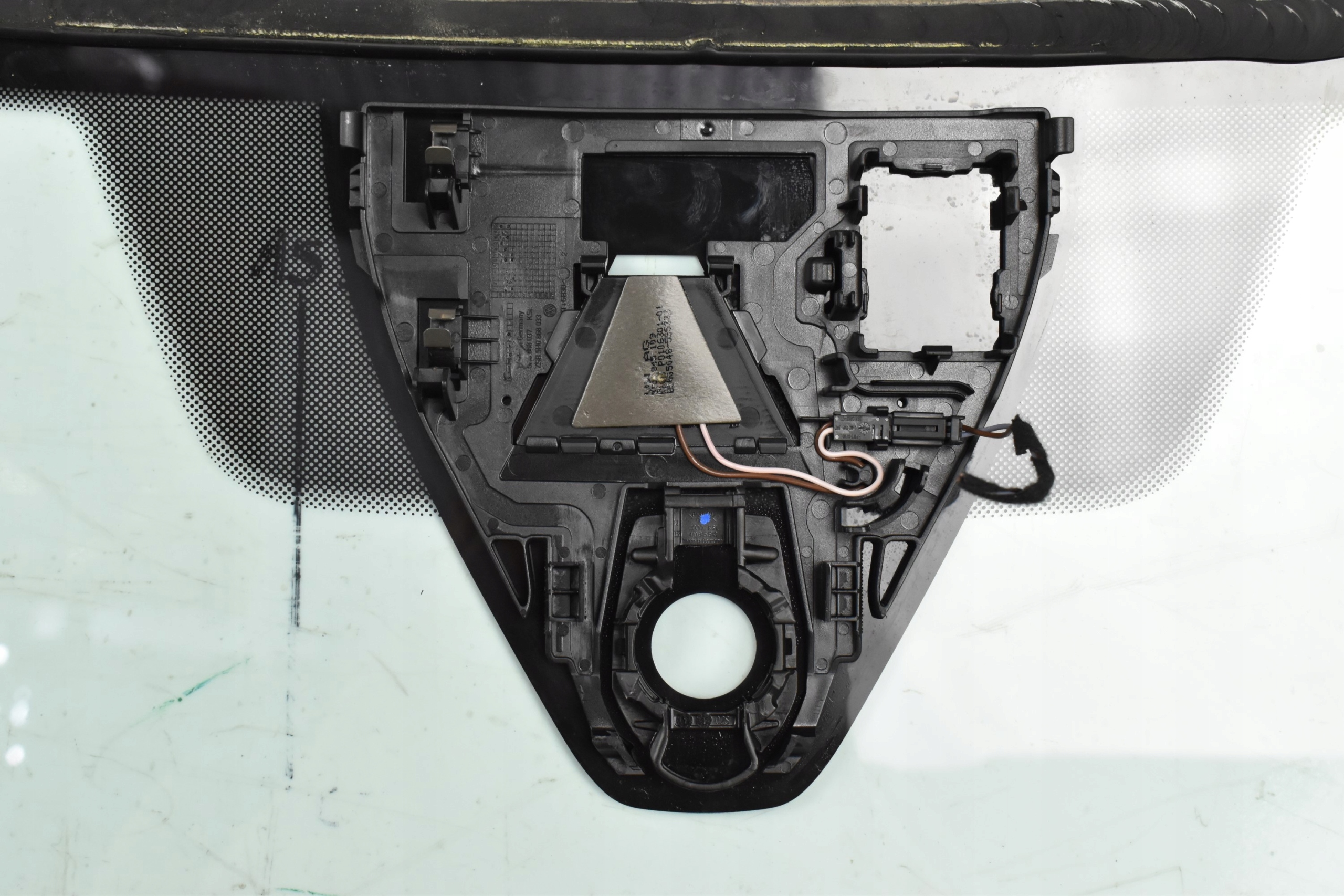 SZYBA PRZEDNIA CZOŁOWA 5H0845011AL VW GOLF VIII 2020 Typ samochodu Samochody osobowe