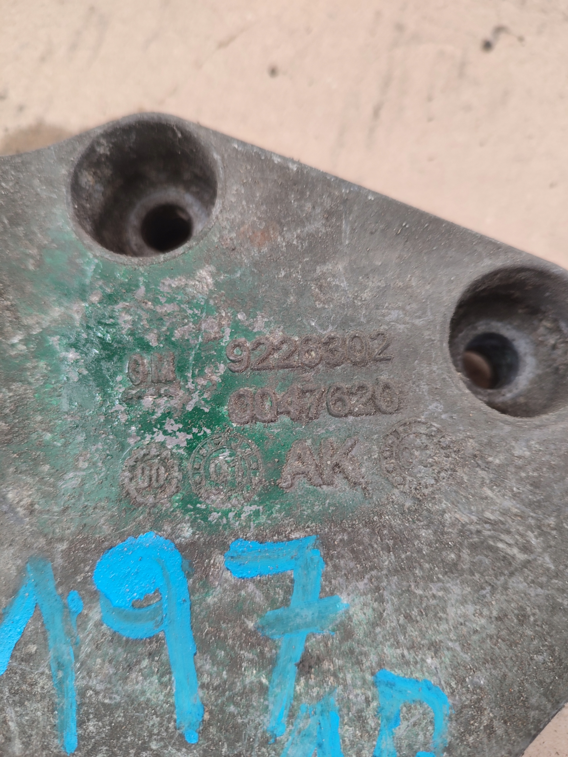 support OPEL VECTRA C SIGNUM 1.8 9226302