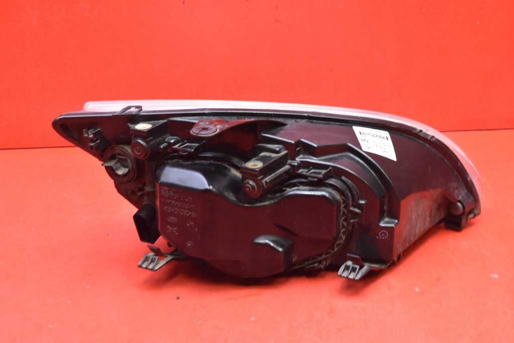 REFLEKTOR left light front EU 4M51-13W030-AF FORD FOCUS MK2 04-08