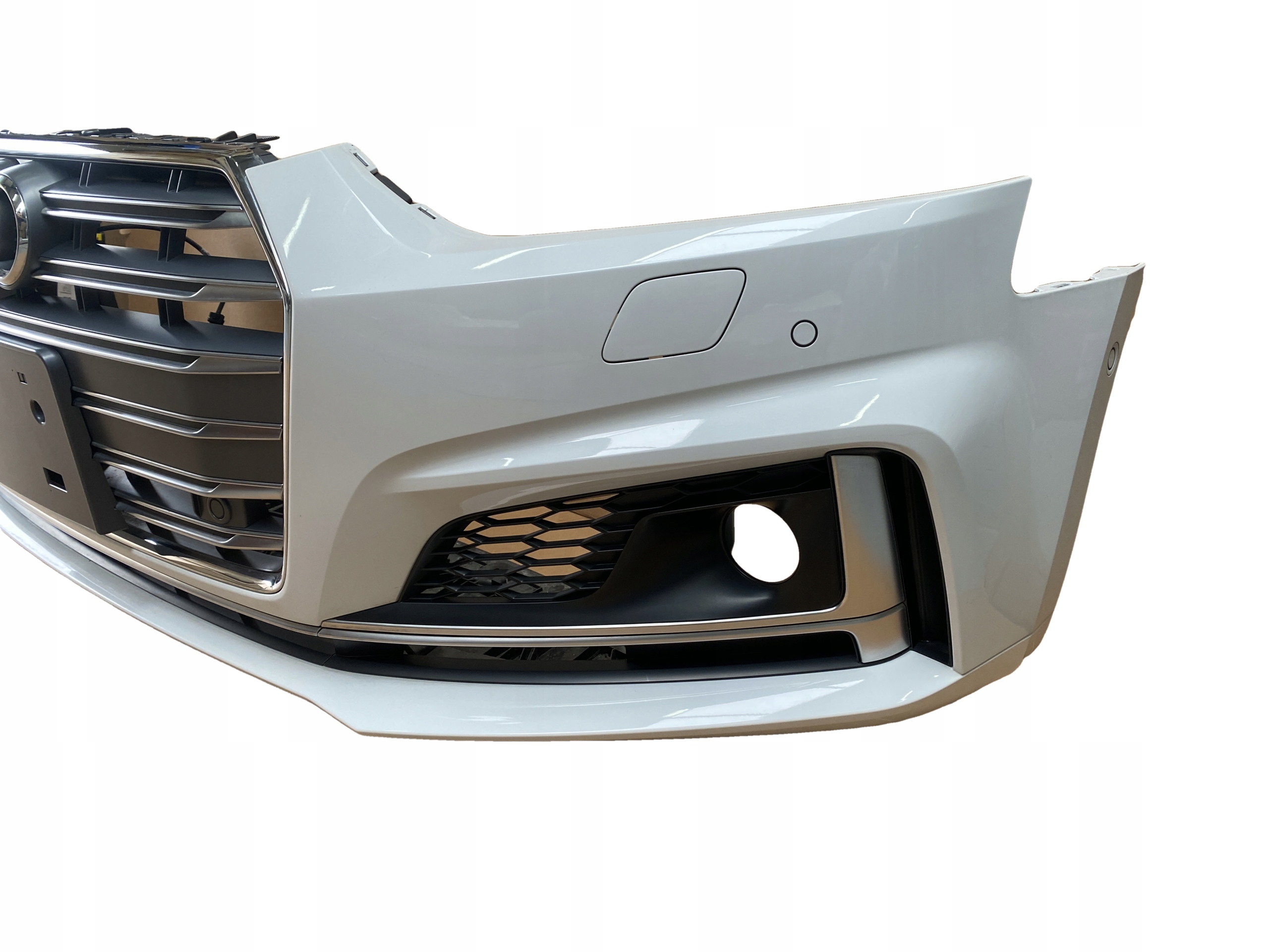 AUDI S5 8W ZDERZAK PRZOD KAMERA LS9R Producent części Audi OE