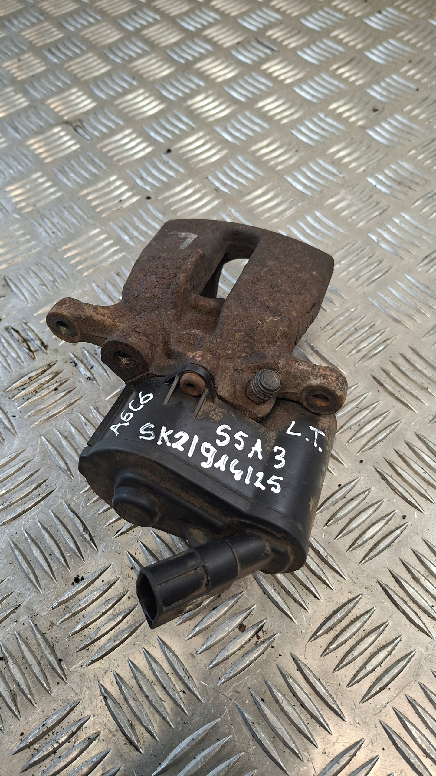caliper HAMUCLOWY left rear part AUDI A6 C6
