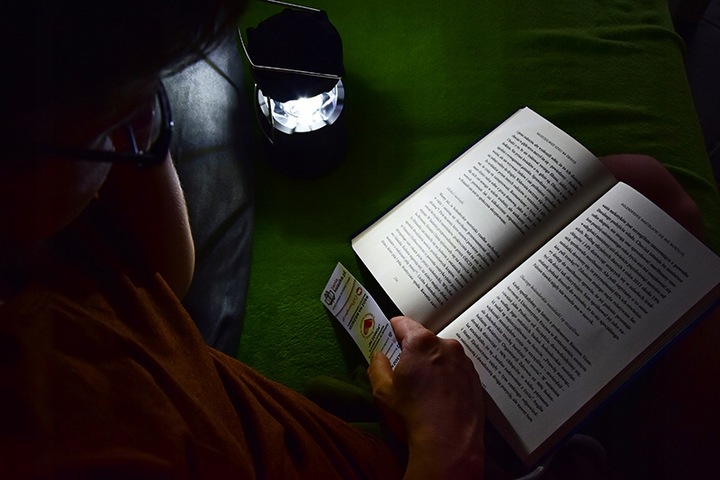 BIWAKOWA NAMIOTOWA LATARKA LAMPKA LEDOWA Kod producenta latcamp07