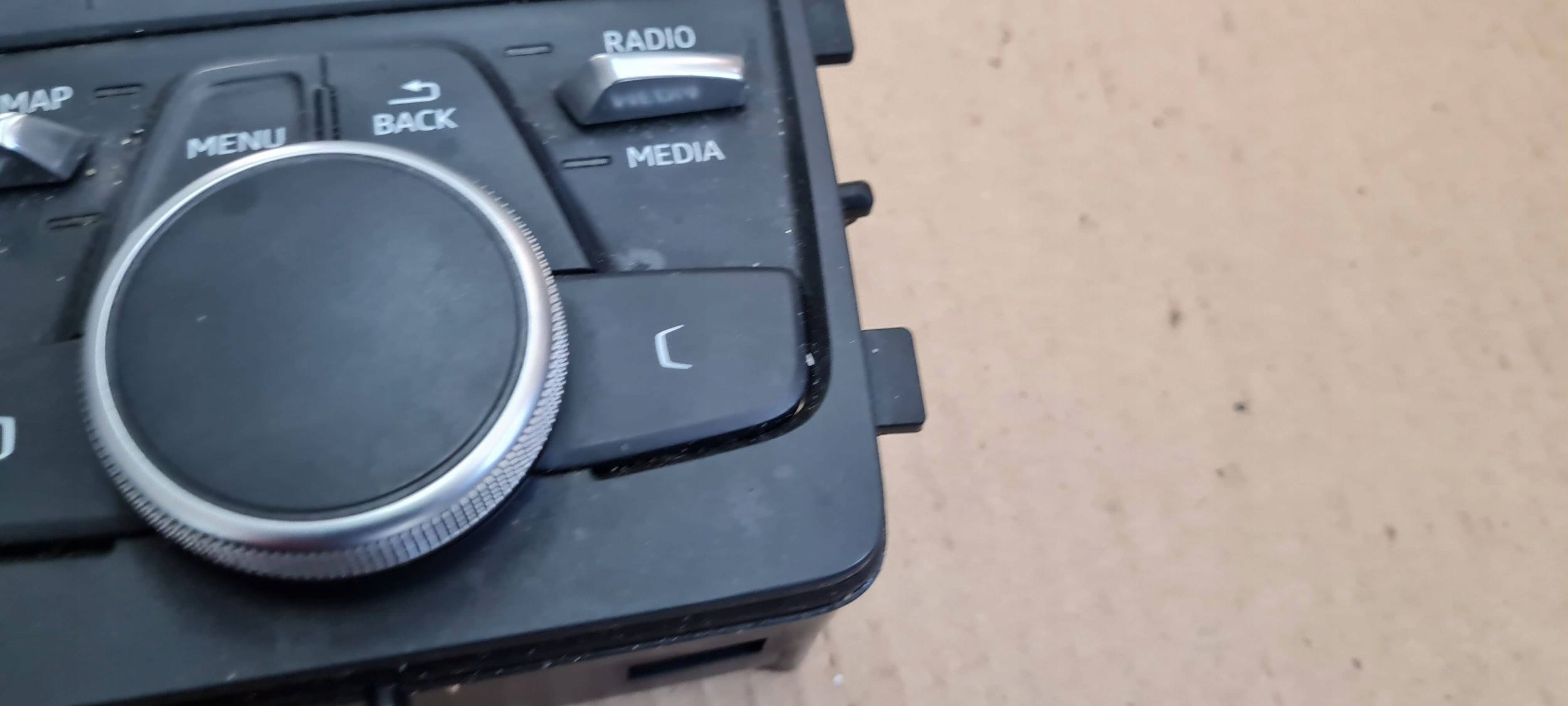 A4 B9 8W Bedienteil MMI 8W0919614N A5 8W