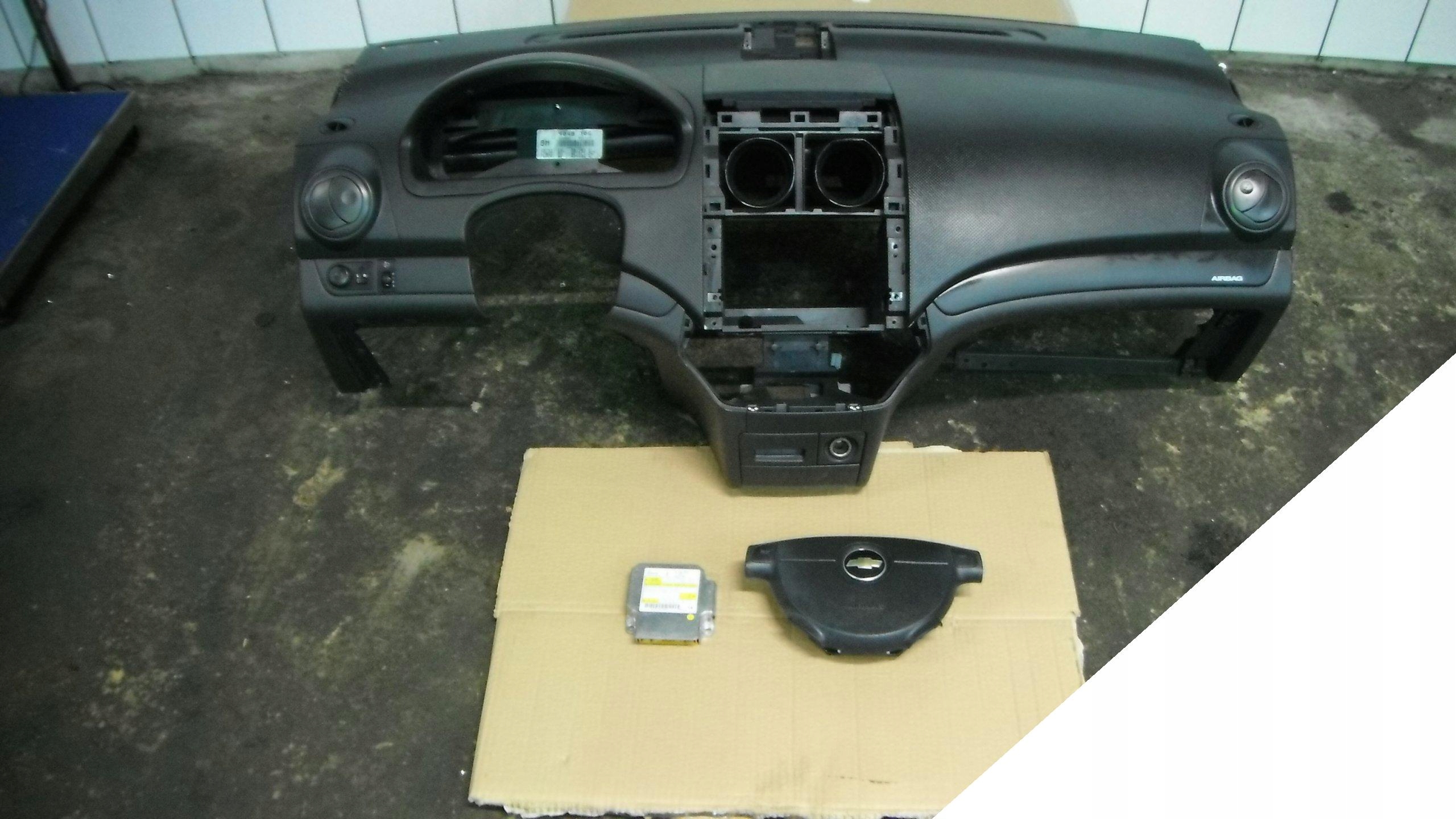 D1 - AVEO T250 KALOS 08-11 HB консоль подушка датчик