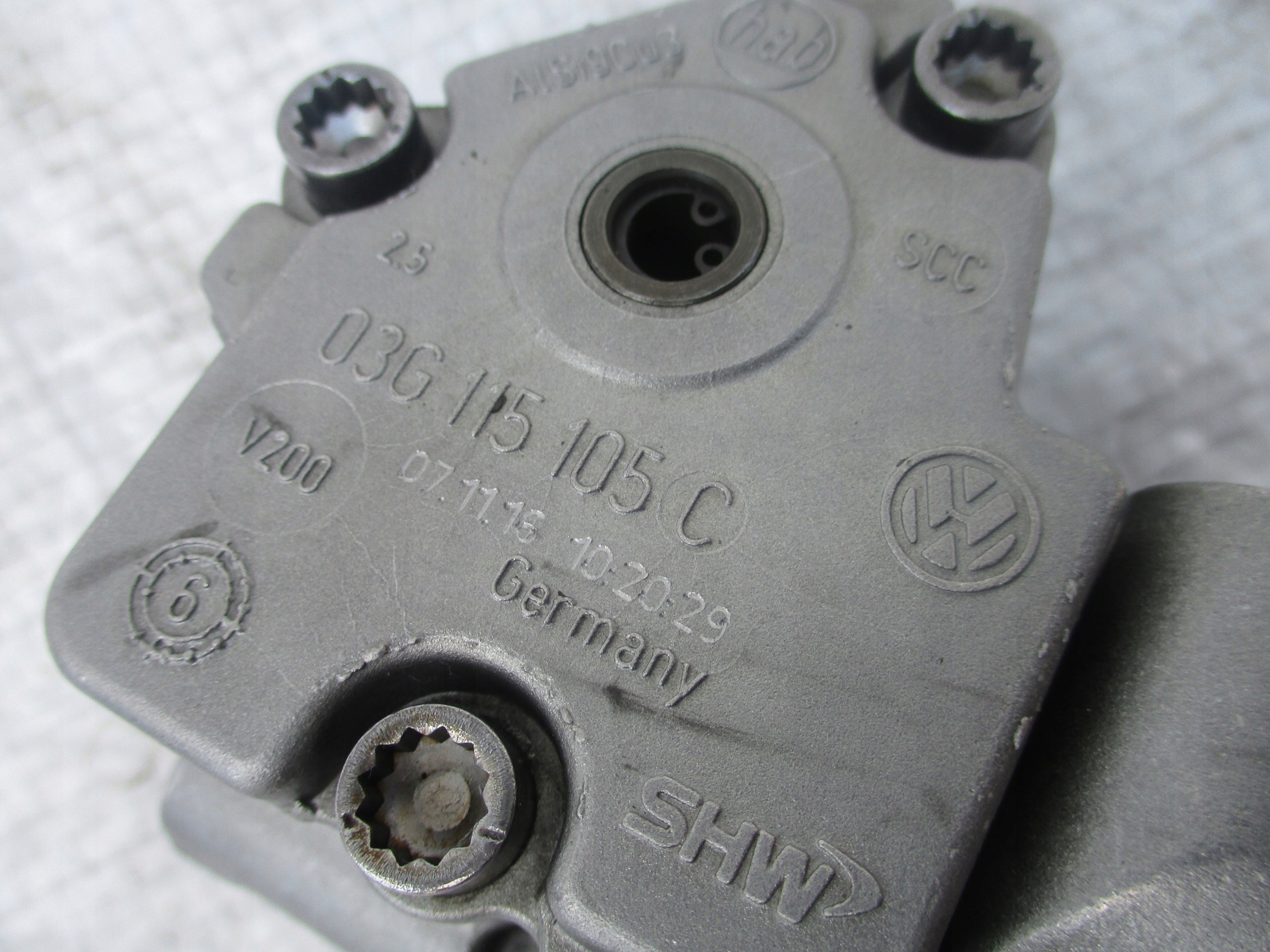 POMPA OLEJU VW AUDI SKODA SEAT 2.0 TDI Producent części Inny