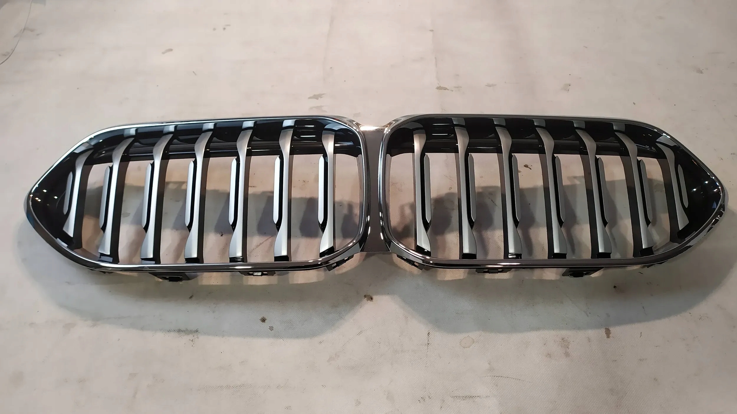 BMW 2 F44 Kühlergrill FRONTGRILL Kühlergitter 5A39376 - Thumbnail 1