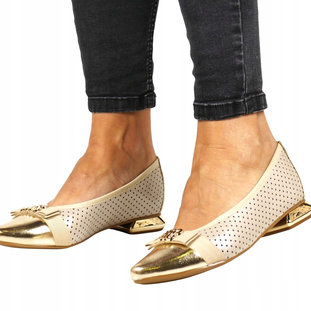 Béžové Zlaté Baleríny S Nízkým Ozdobným Podpatkem Lehké Ažurové Polobotky Elegantní