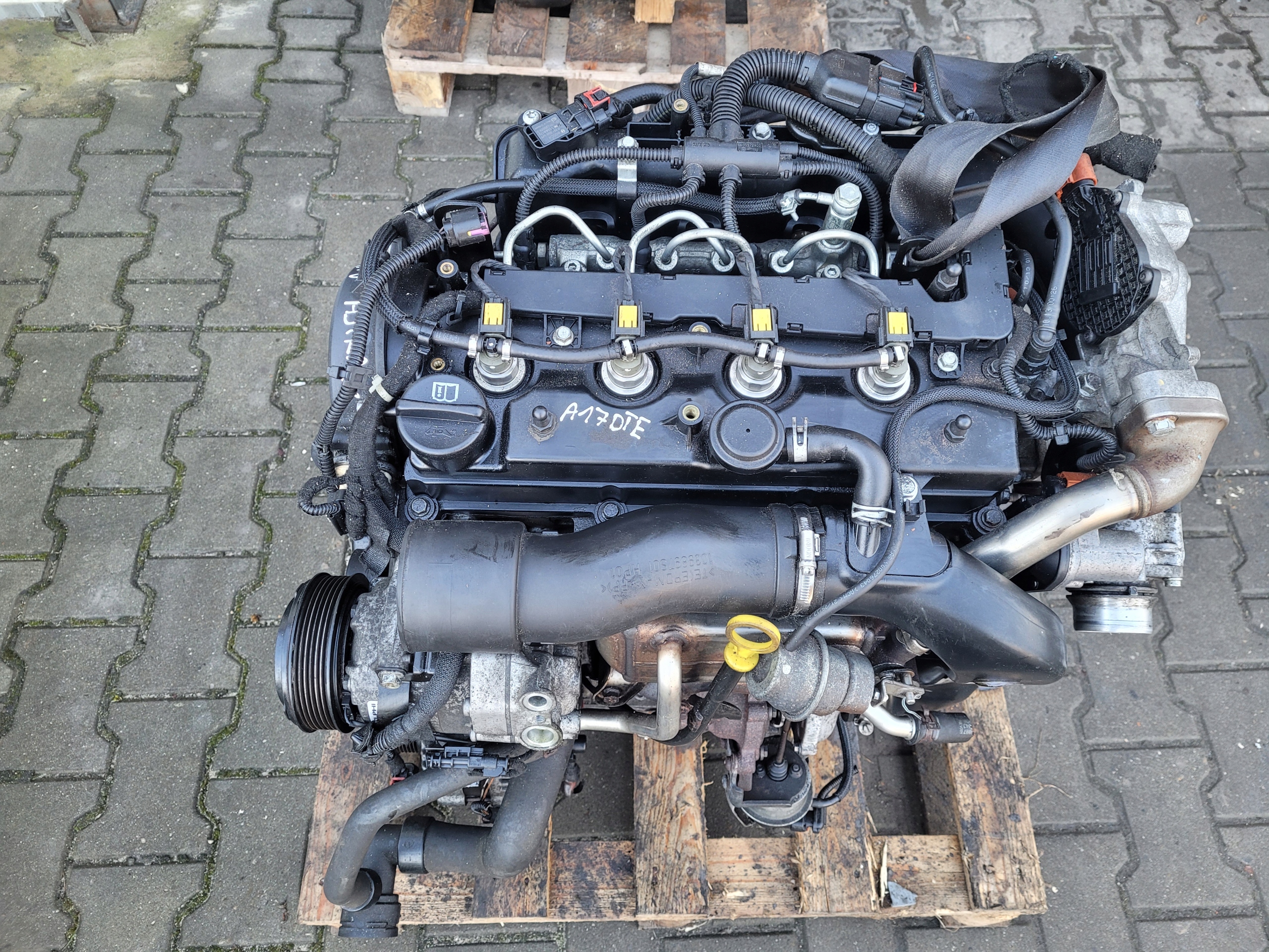 opel Astra J MOKKA Двигатель 1.7 A17DTE комплект