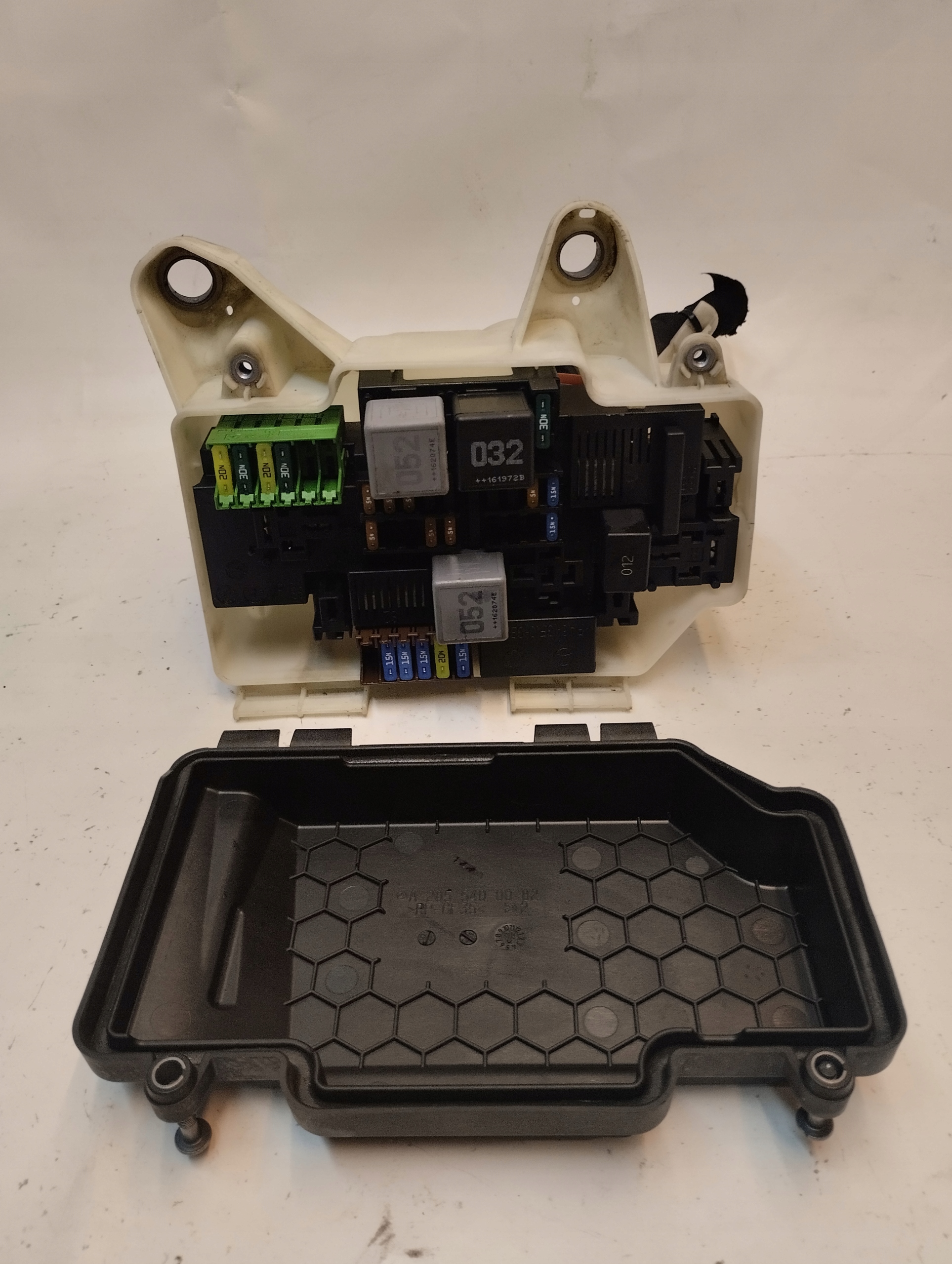 MERCEDES W205 C Module fusibles