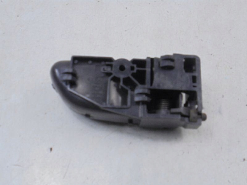 SUBARU IMPREZA II GD KLAMKA WEWNĘTRZNA LEWA PRZÓD Producent części Subaru OE