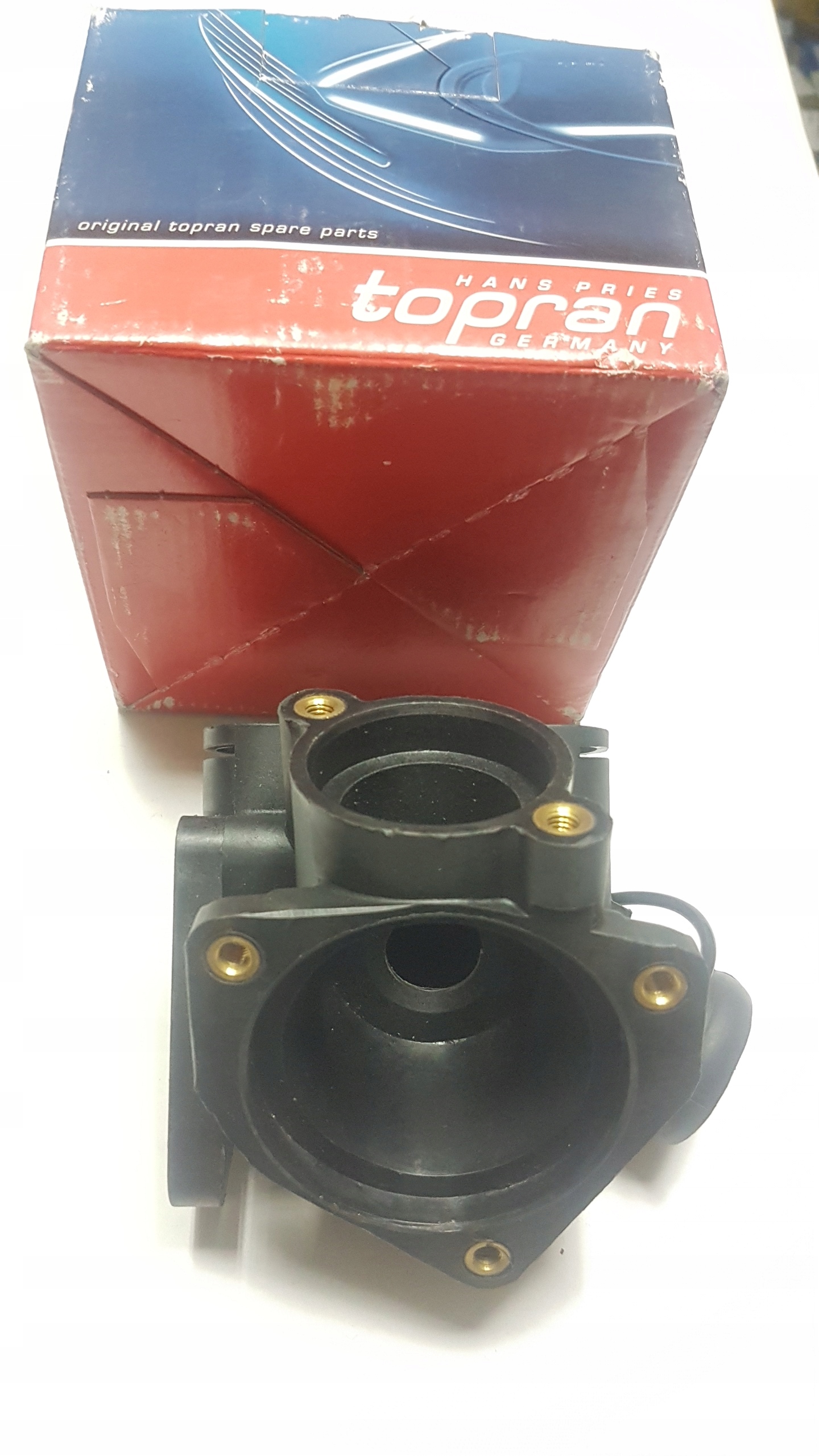 OBUDOWA termostatu VW GOLF III 2.9 VR6 94-99