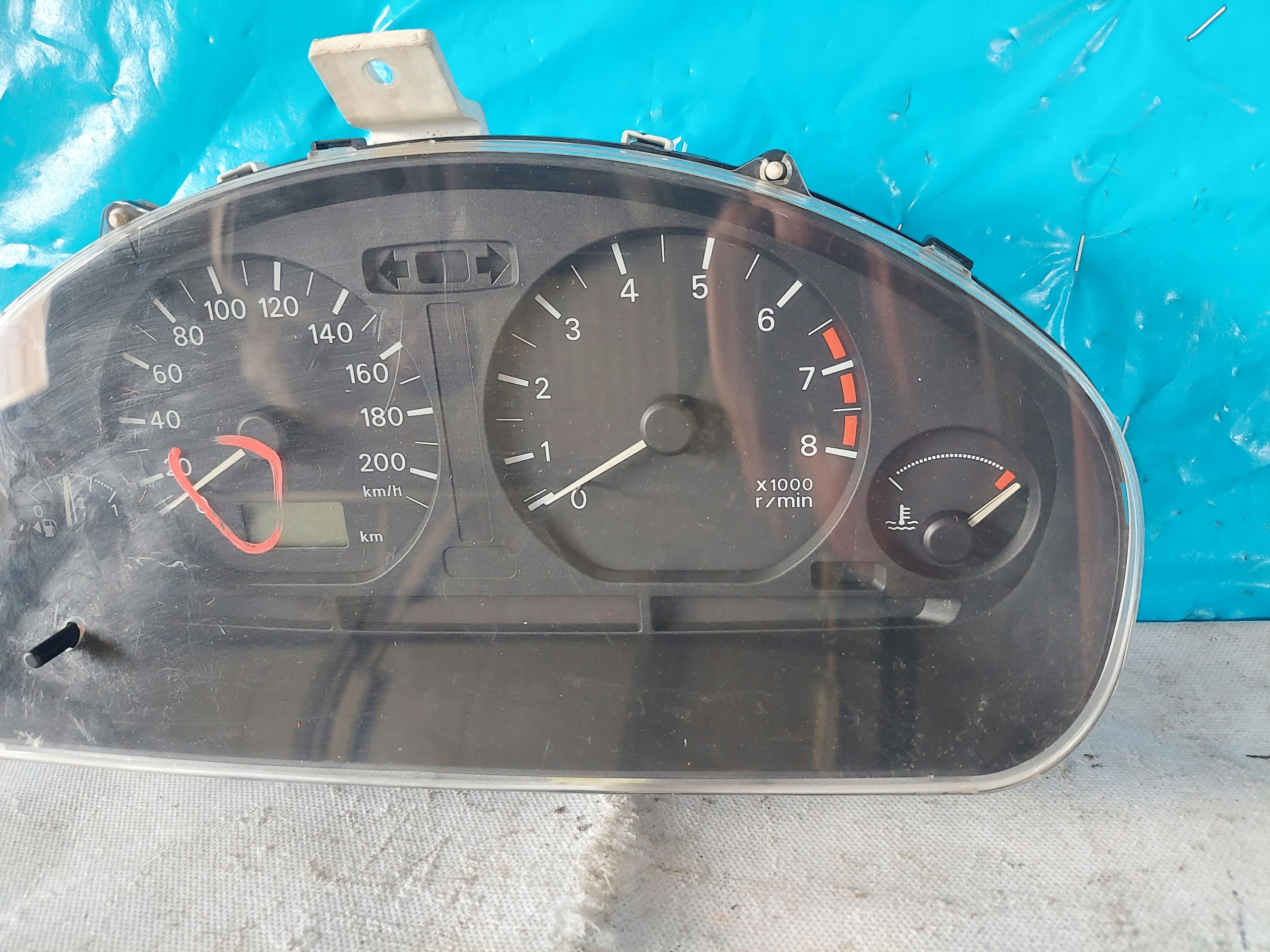 dials clock MITSUBISHI SPACE STAR 1.3 B DG MR270272