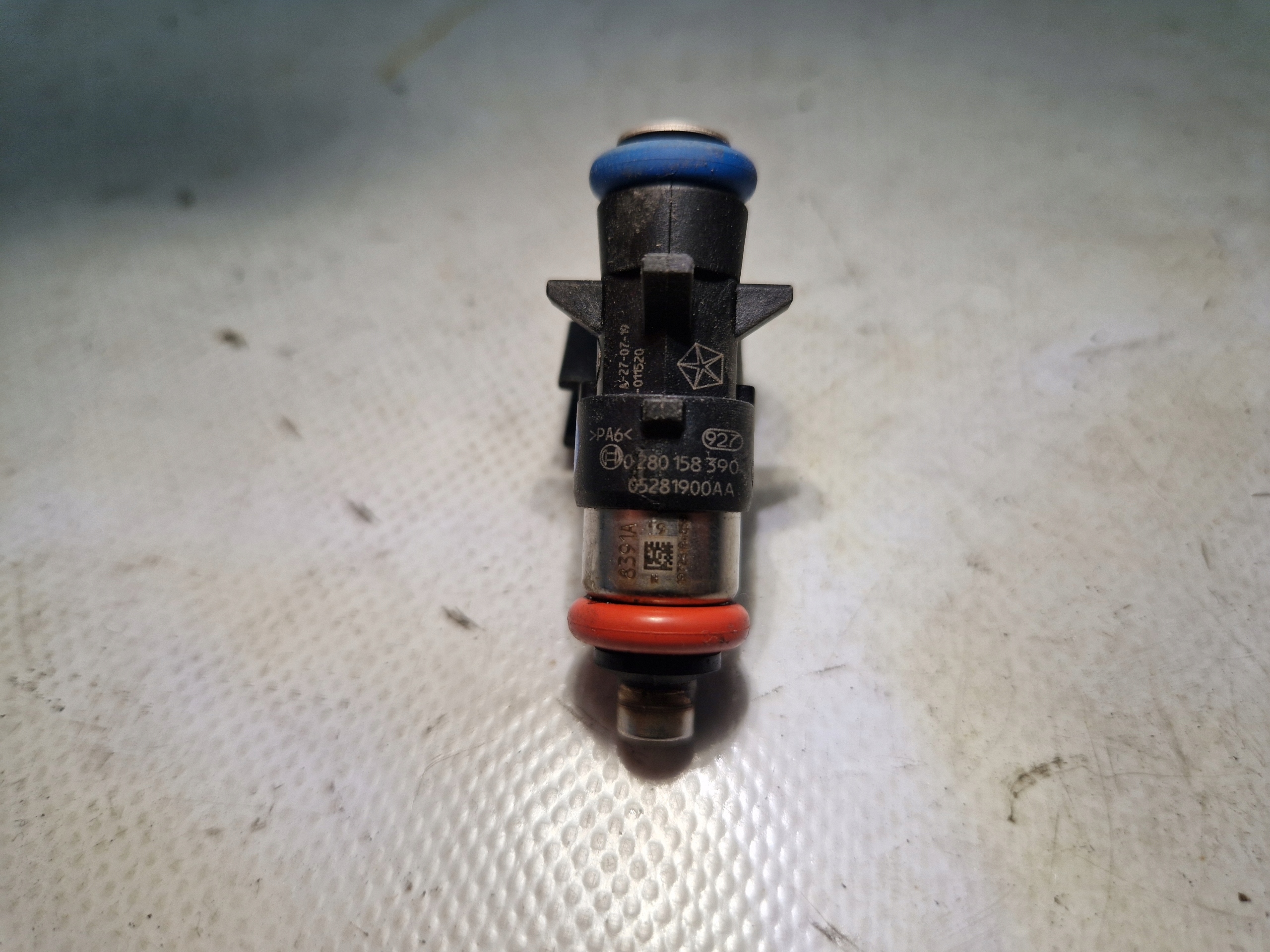 DODGE CHARGER 2018 3.6 V6 nozzle injector 5281900AA 0280158390