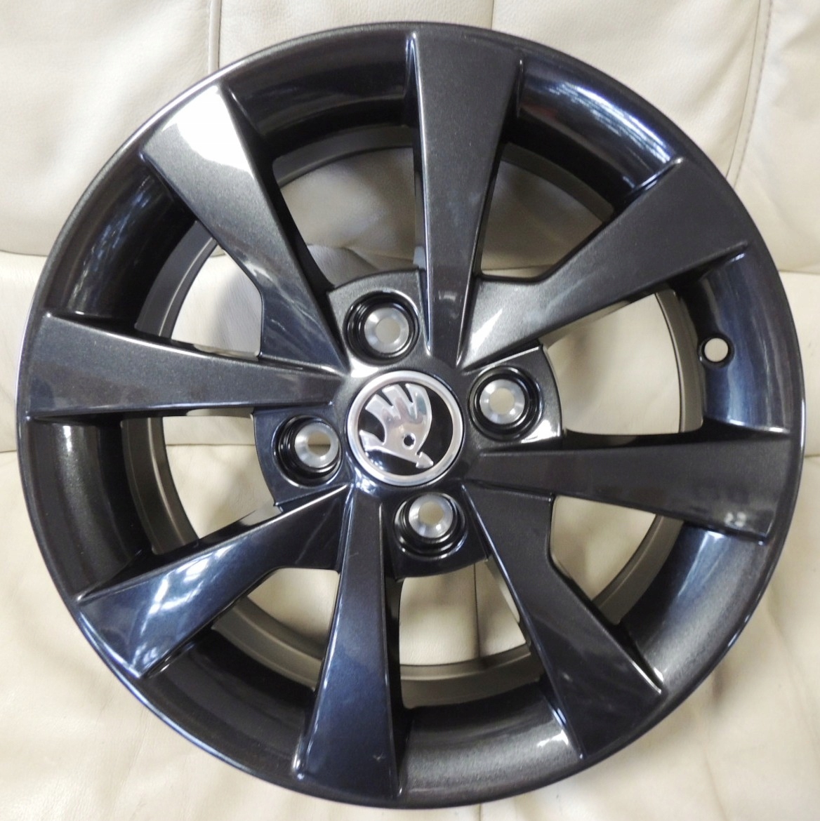 4 felgi alu 4x100 R14 SKODA