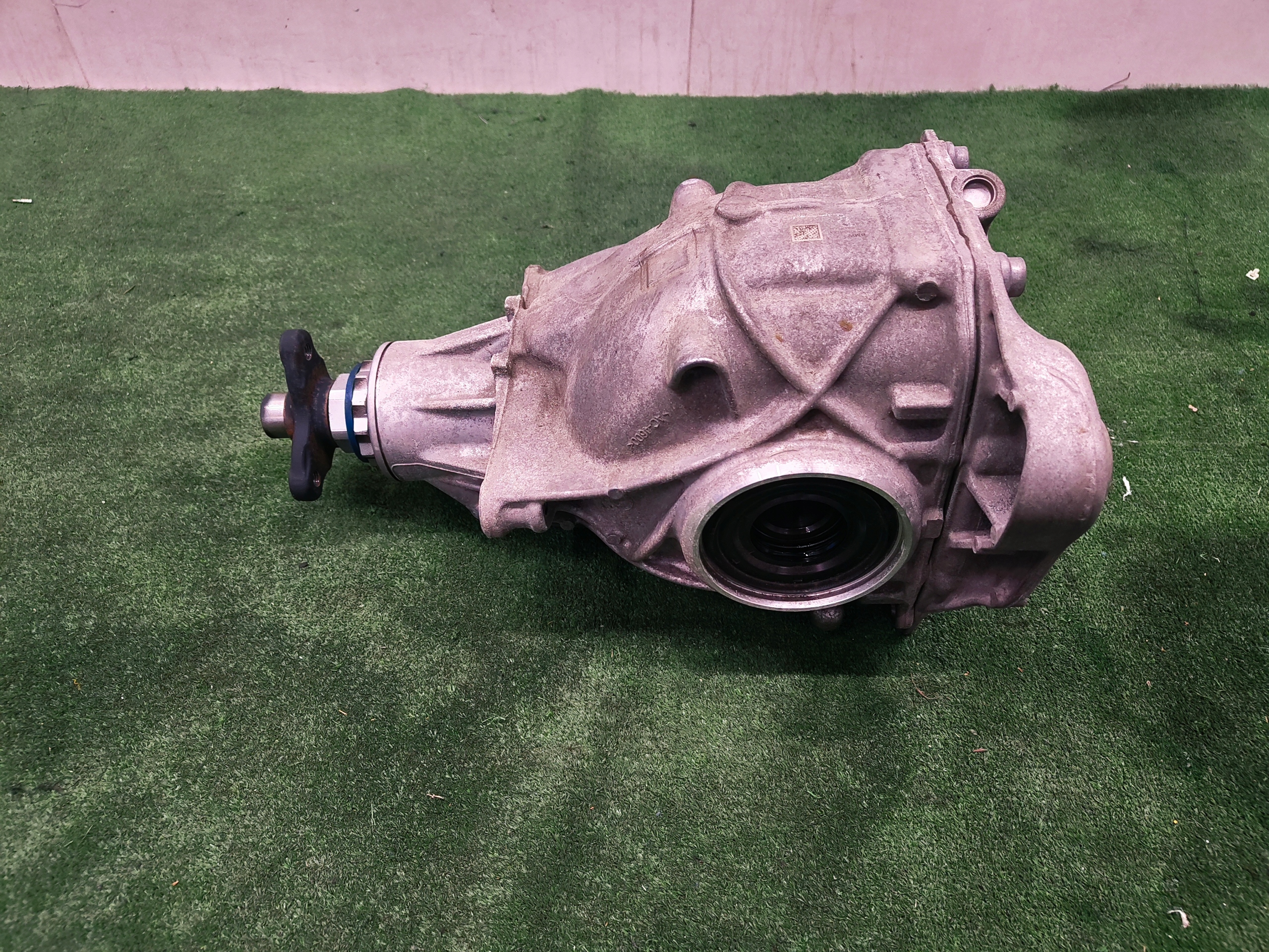 BMW 5 G60 G61 diff differential 8855840 2.56