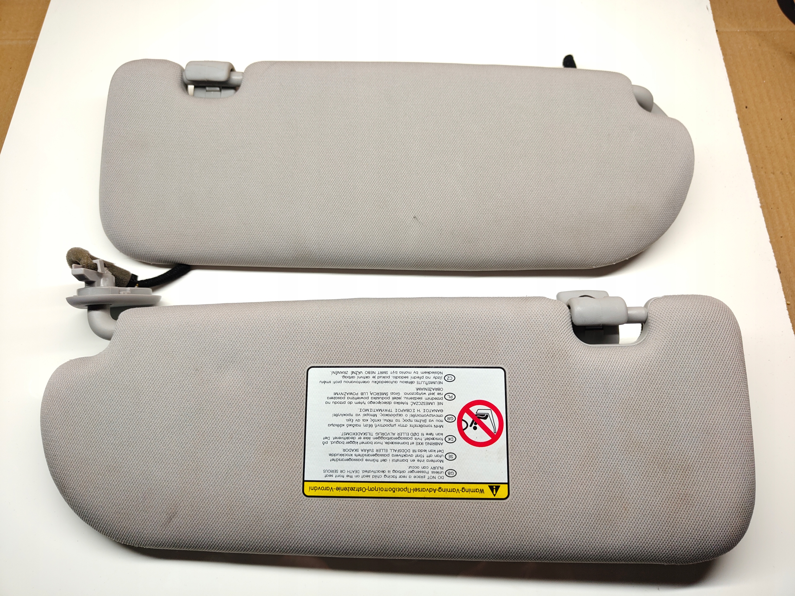 HYUNDAI I40 DASZKI PRZECIWSŁONECZNE SŁONECZKA DASZEK LEWY PRAWY EUROPA