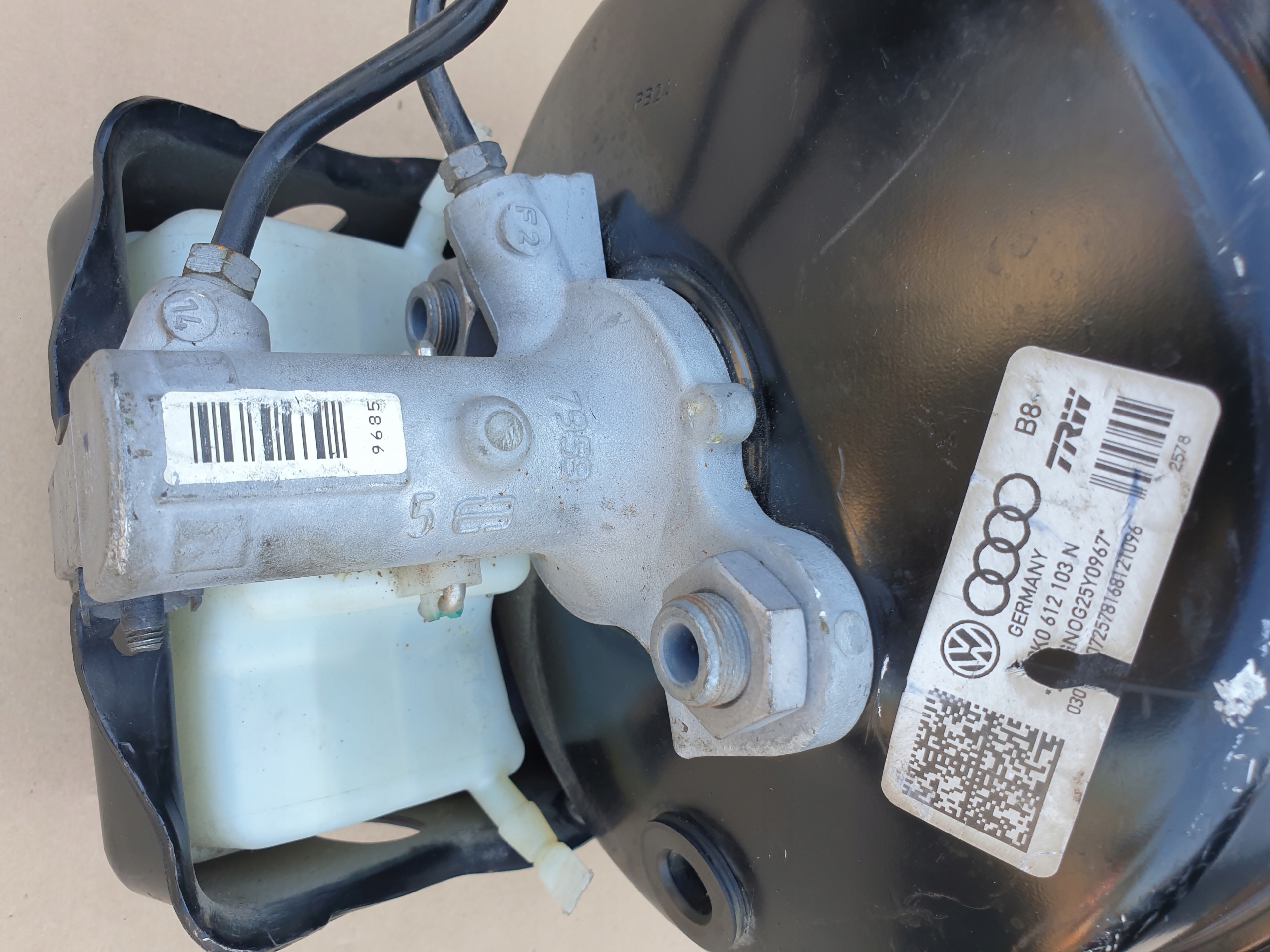 servo bubanj spremnik servo prijenos AUDI A4 B8 8K A5 8T OE EUROPA