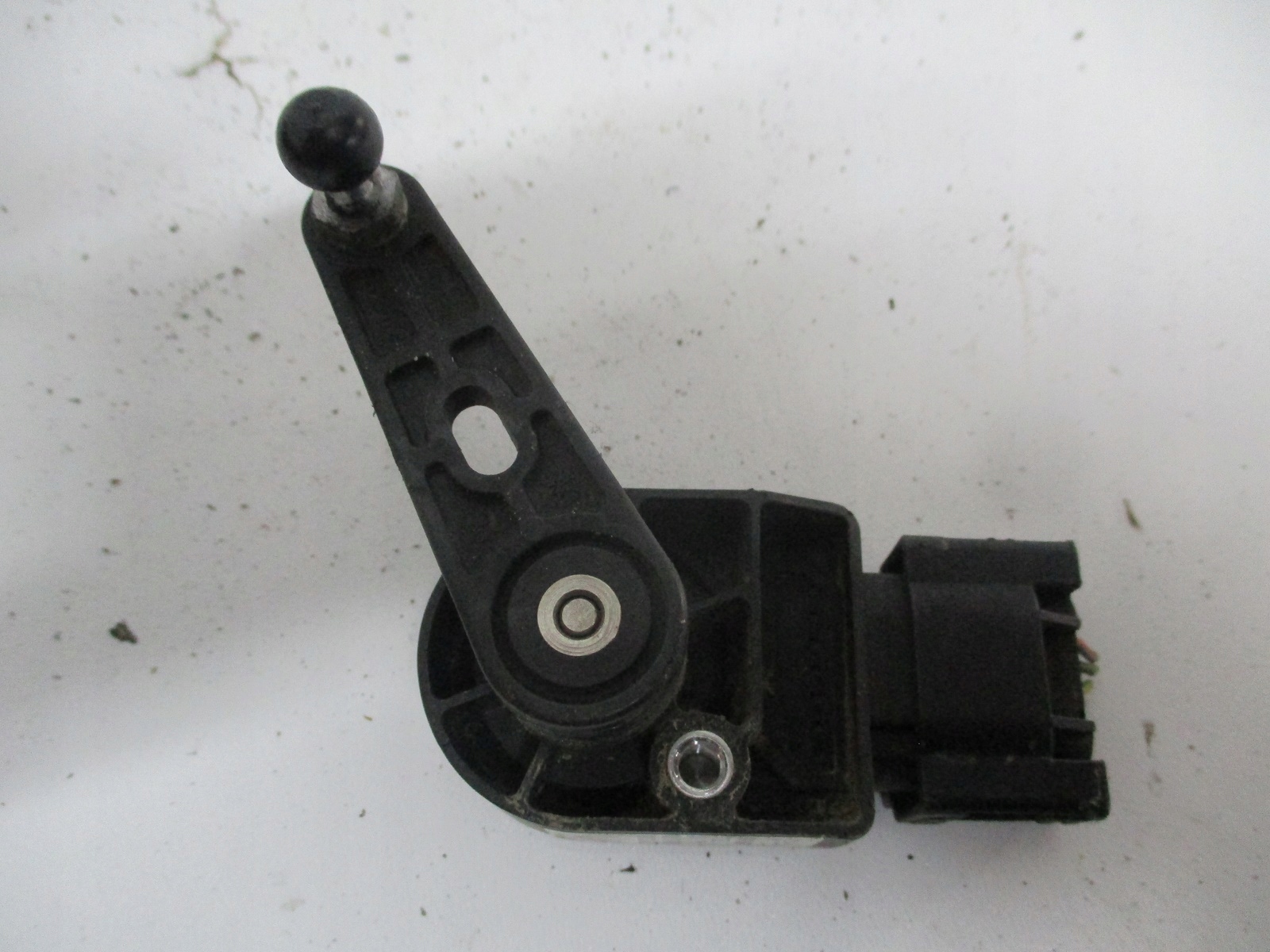 Sensor POZIOMOWANIA Leuchten VOLVO 3221957 32221477