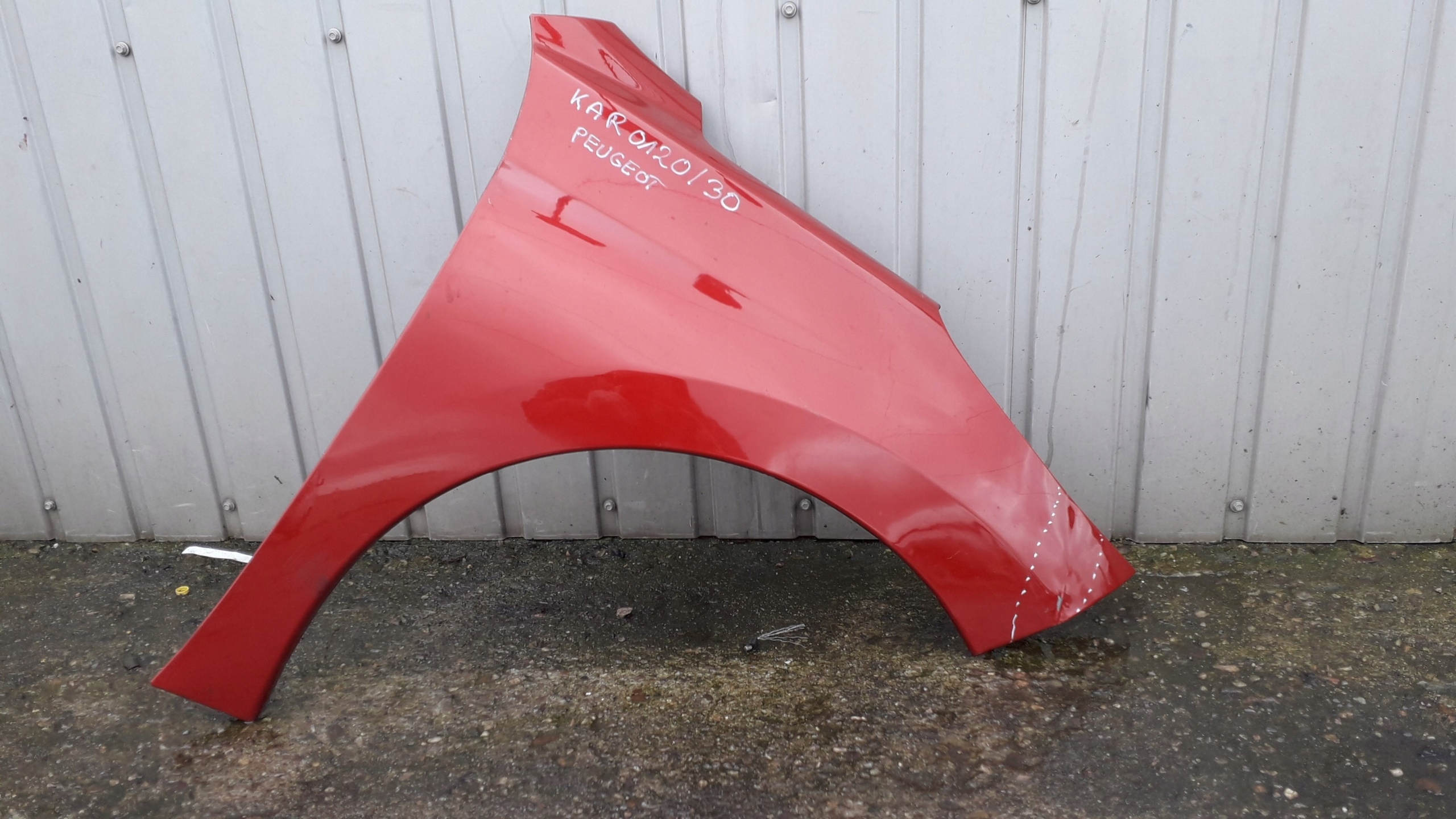 PEUGEOT 207 06- BŁOTNIK PRAWY PRZEDNI