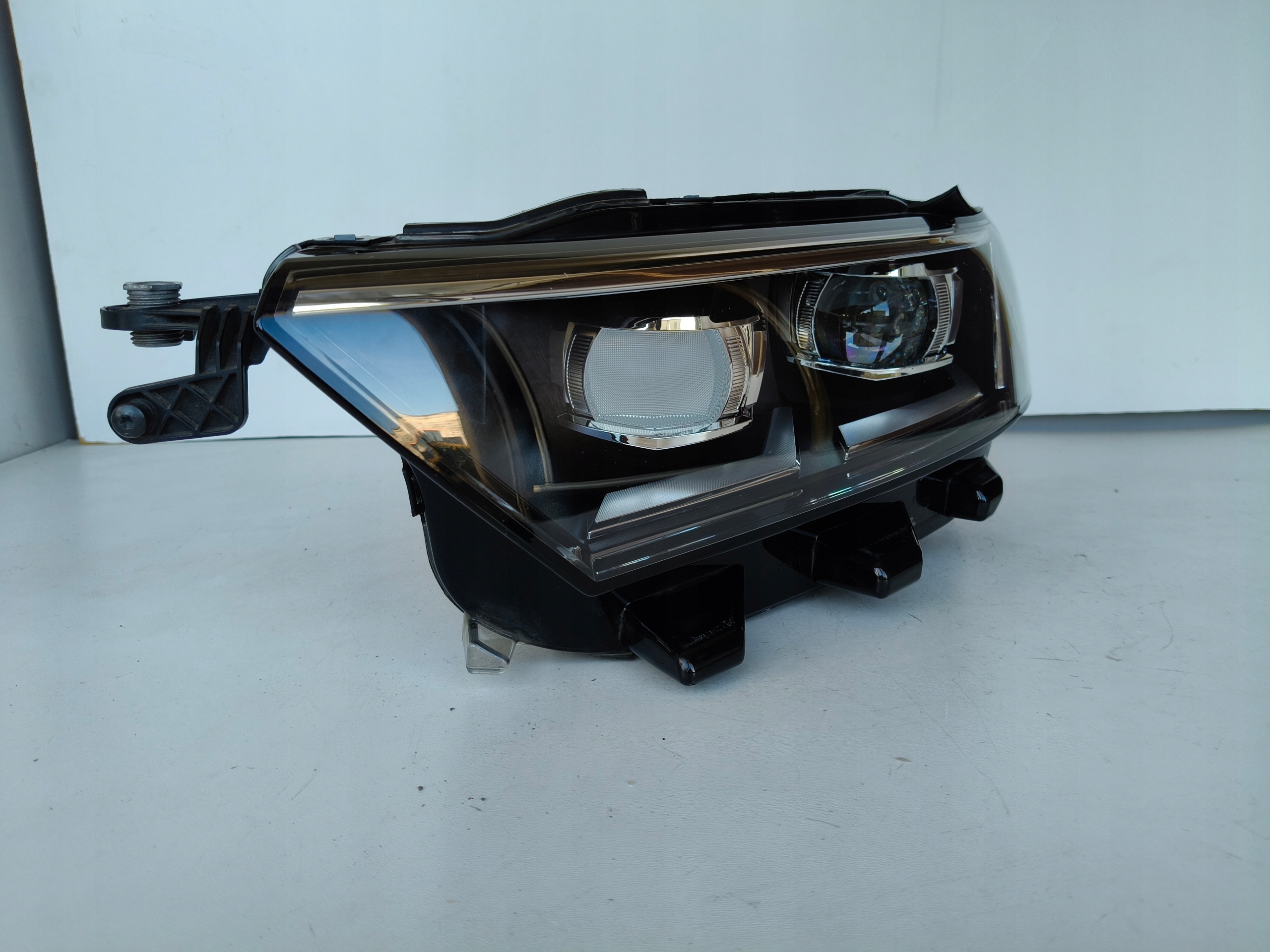 light left REFLEKTOR VW T-ROC 2GA 17- FULL LED