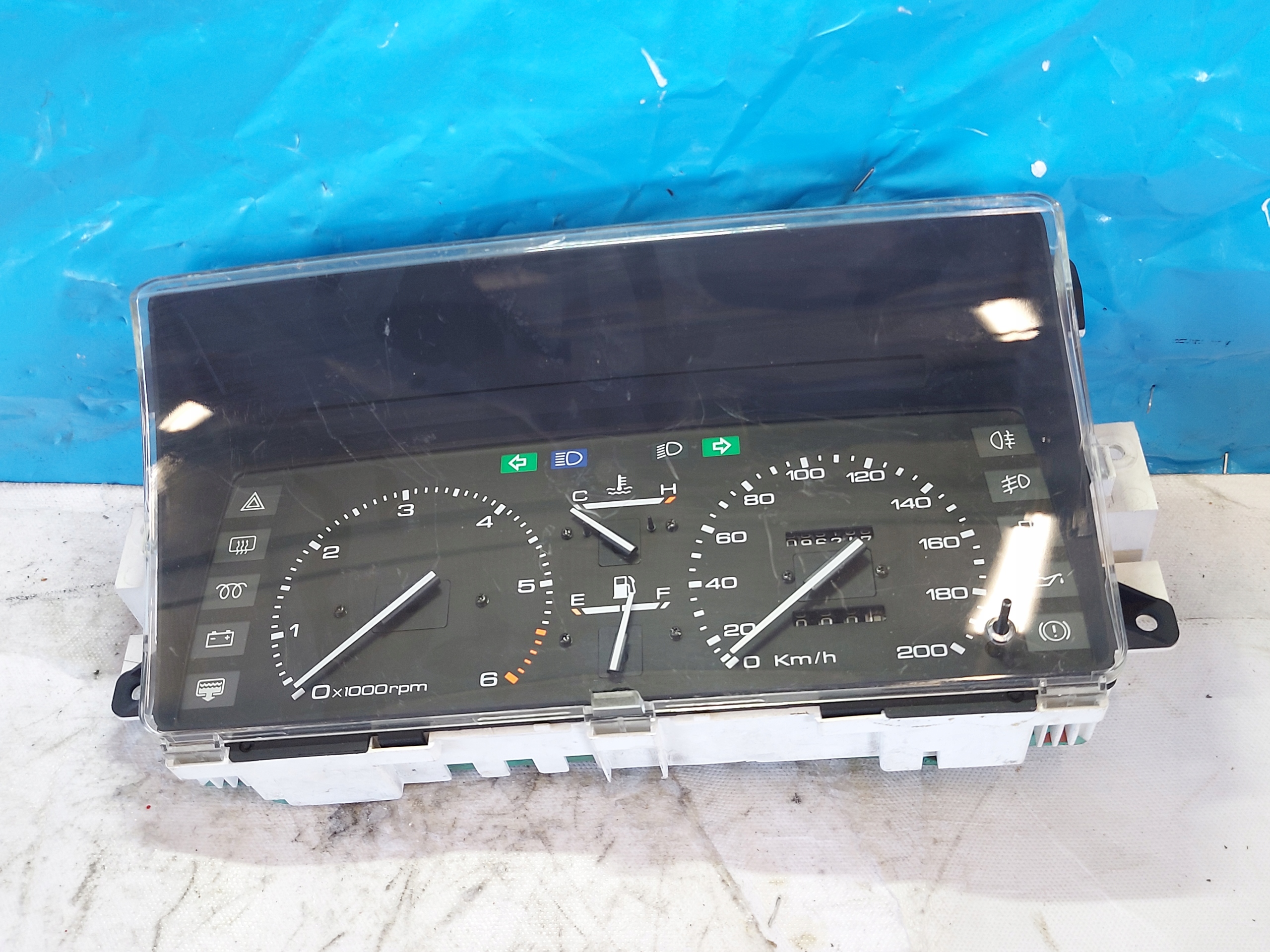 dials clock ISUZU GEMINI 894313491