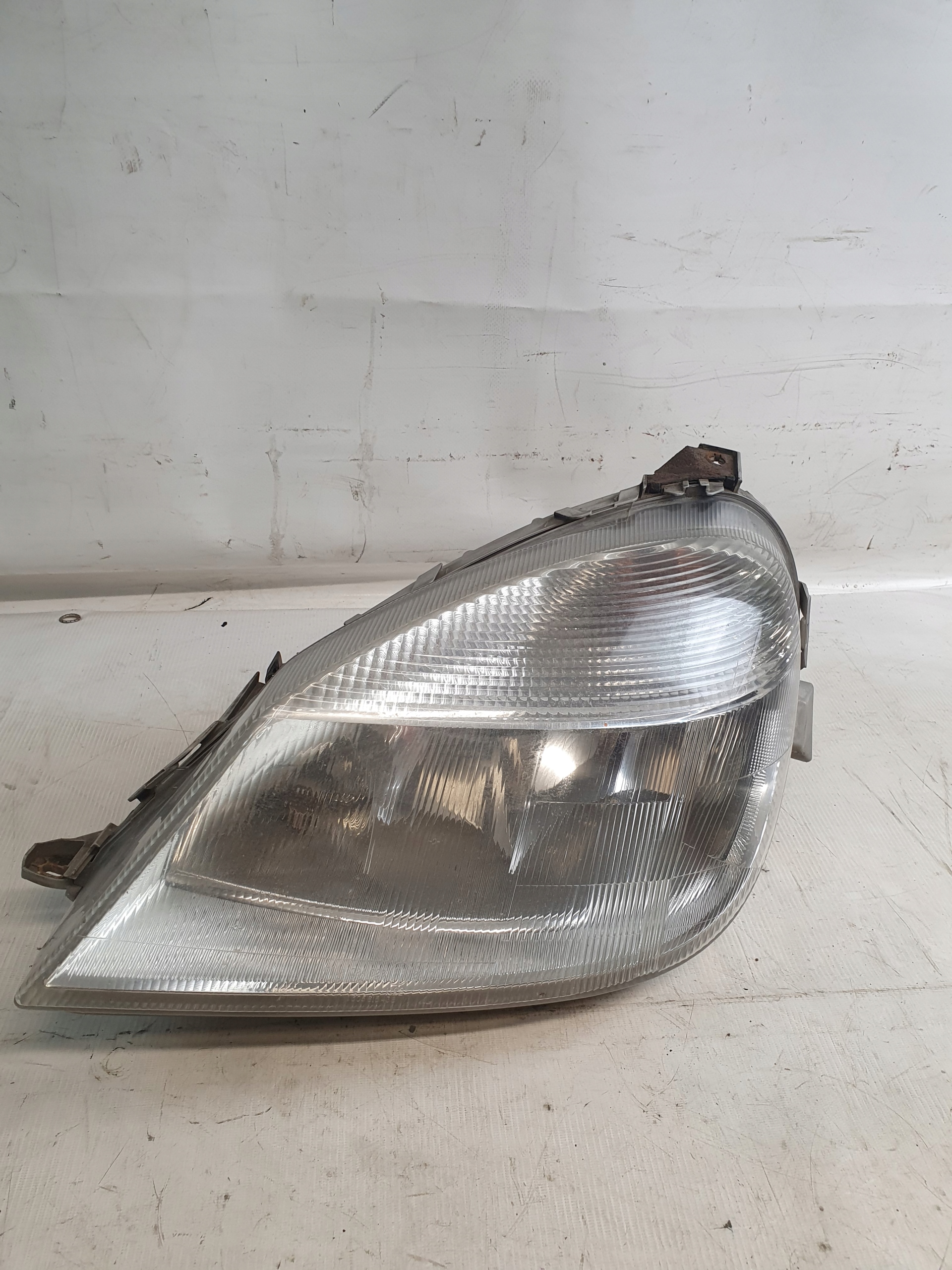 light left front MERCEDES VANEO W414 01-05r.