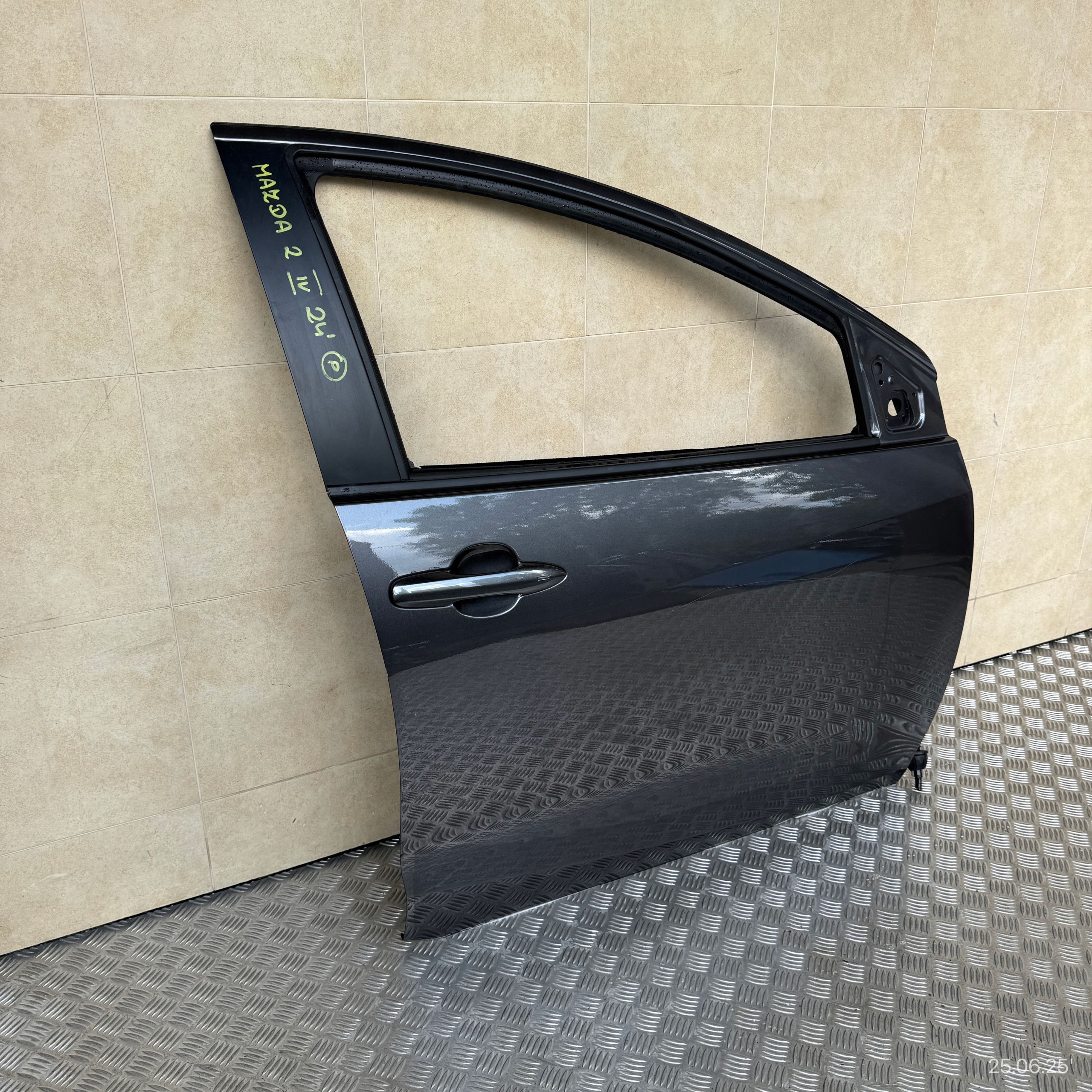 door complete front right MAZDA 2 IV 2024 ROK