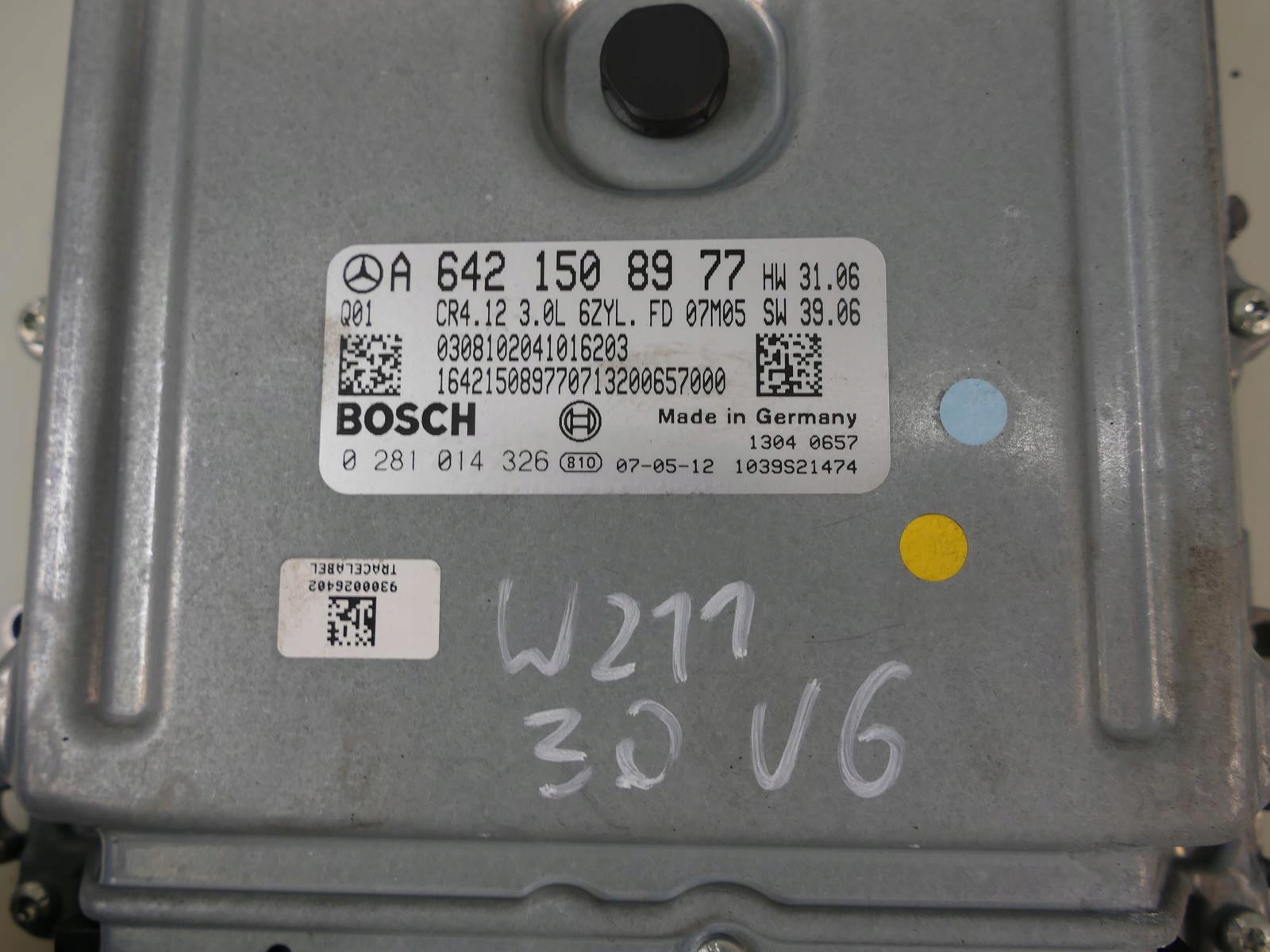 MERCEDES E W211 3.0 CDI control unit of the engine module computer ECU Z connecting spoiler