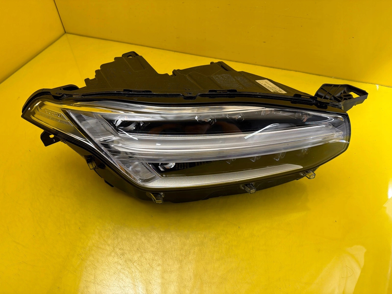 light right Volvo XC90 II Full Led Active High Beam 32404716