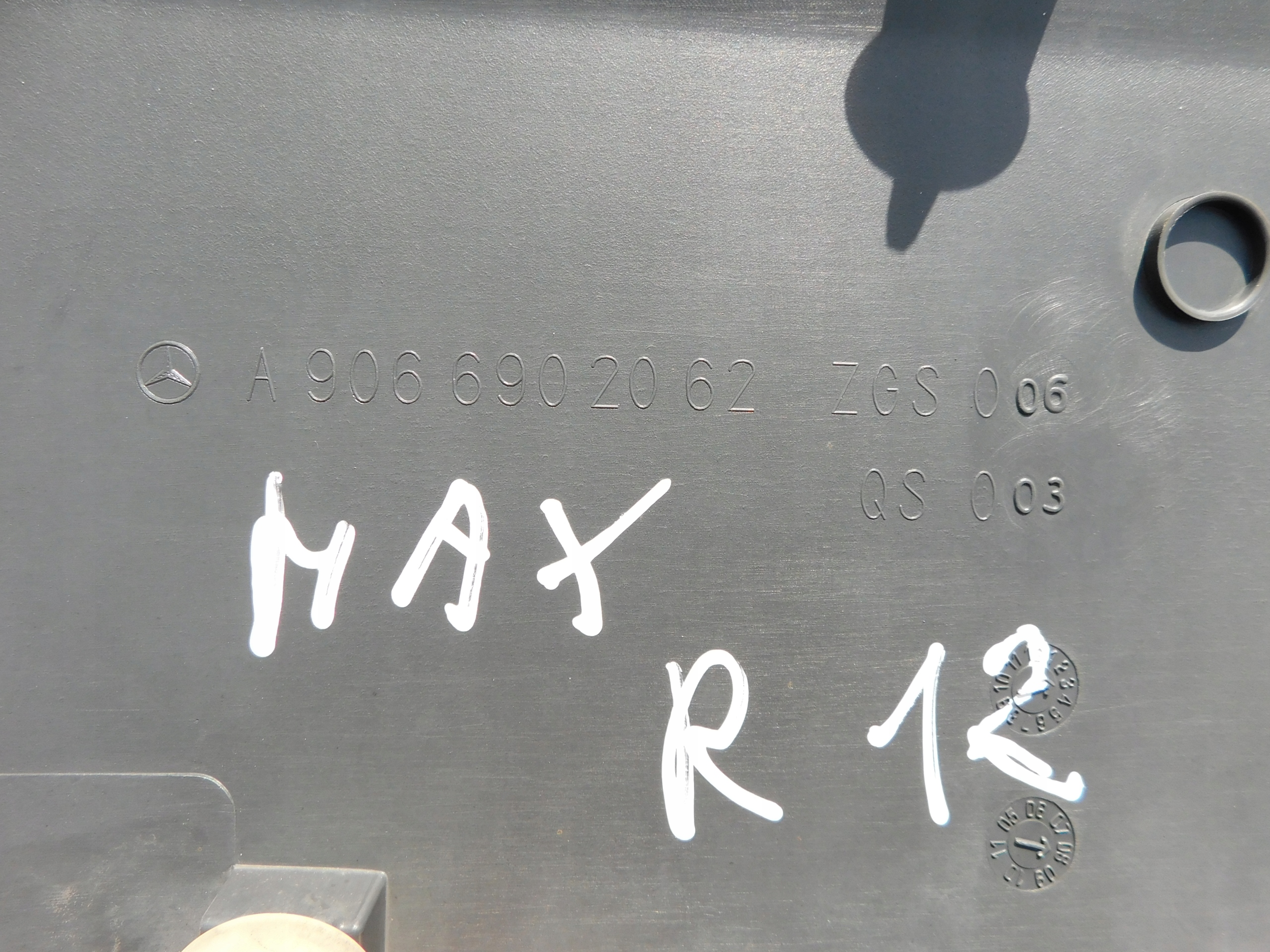 moulding side right rear part Max Mercedes Sprinter W906 VW Crafter OEM