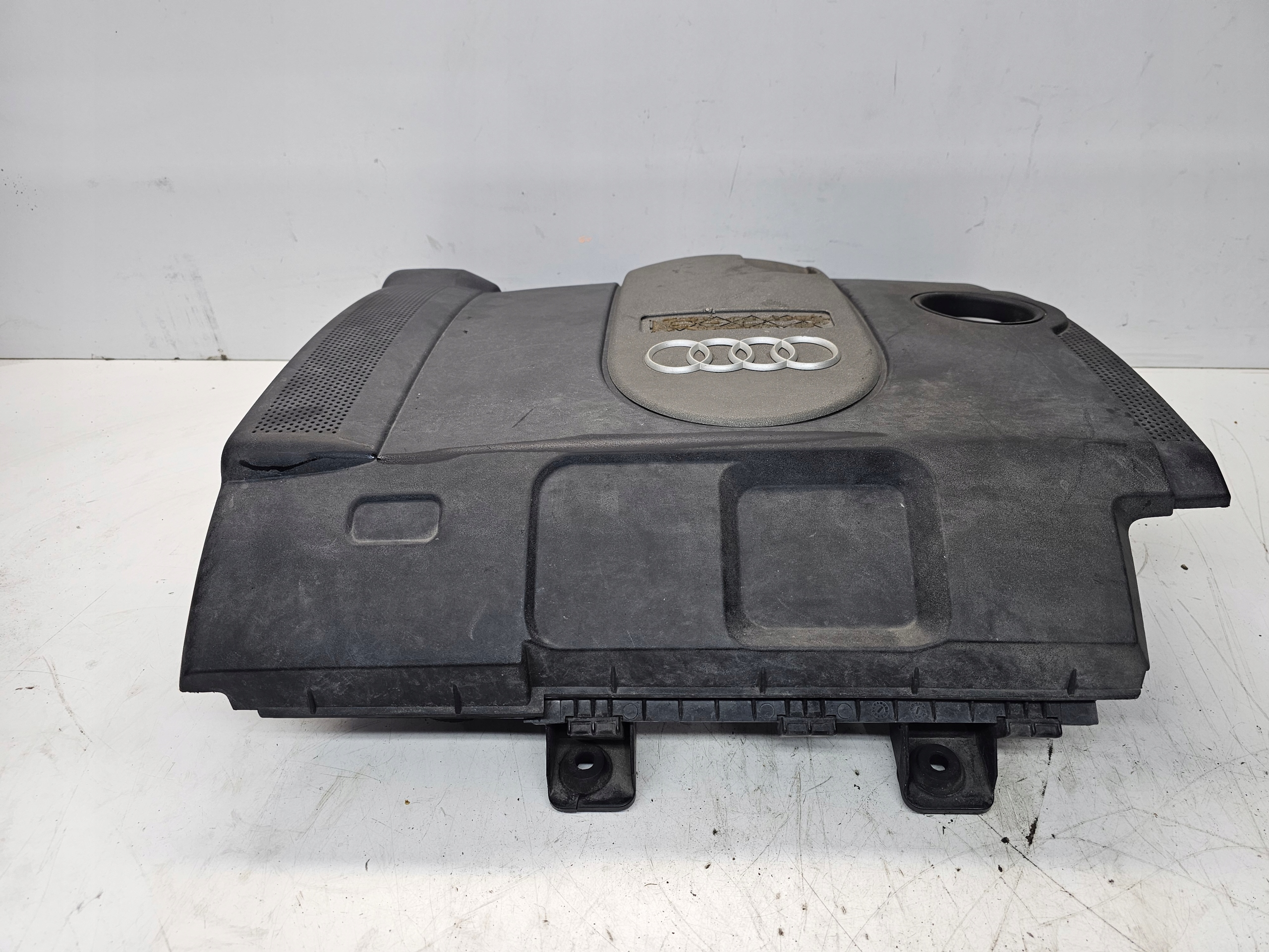 GEHÄUSE FILTER ABDECKUNG AUDI A3 8P 1.6 MPI 03C129607P
