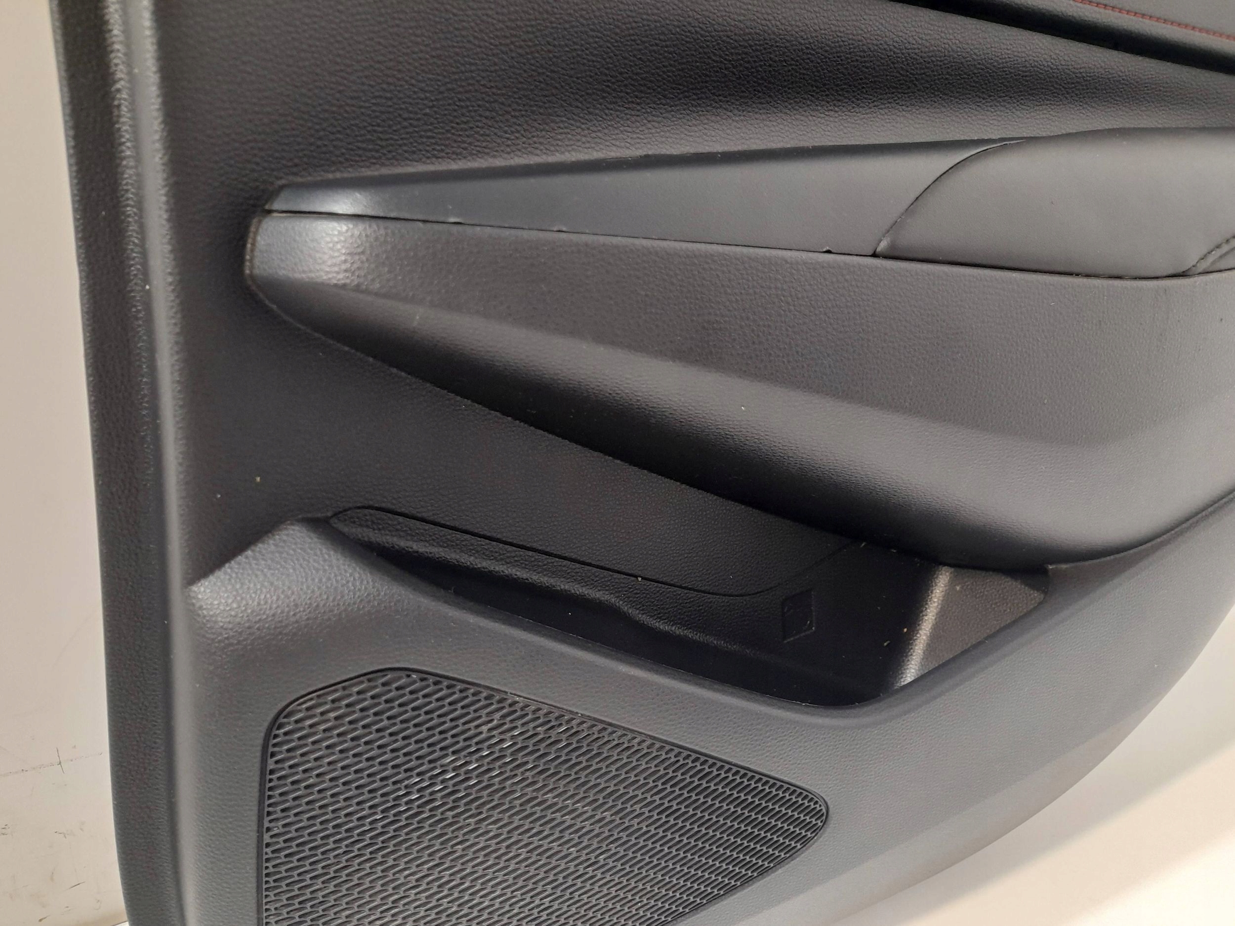 Toyota Corolla E21 / 2020 side door rear right Kombi (ET116)