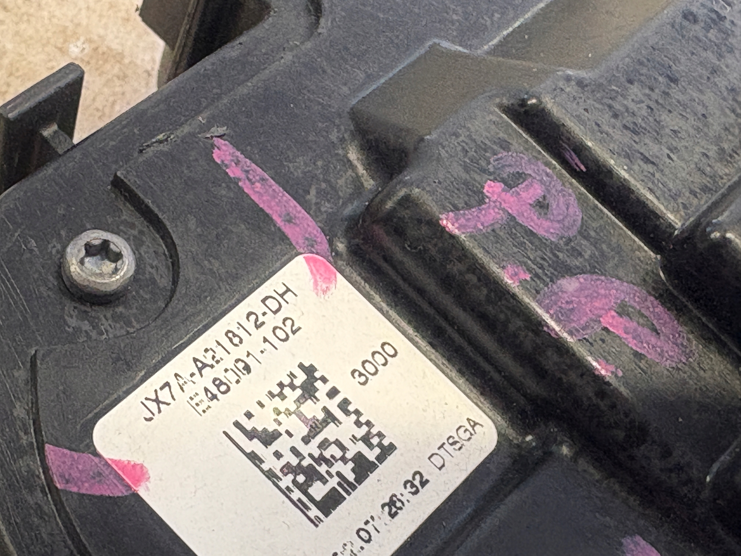 FORD FOCUS MK4 lock door right front JX7B-A21812-DH 4 PIN