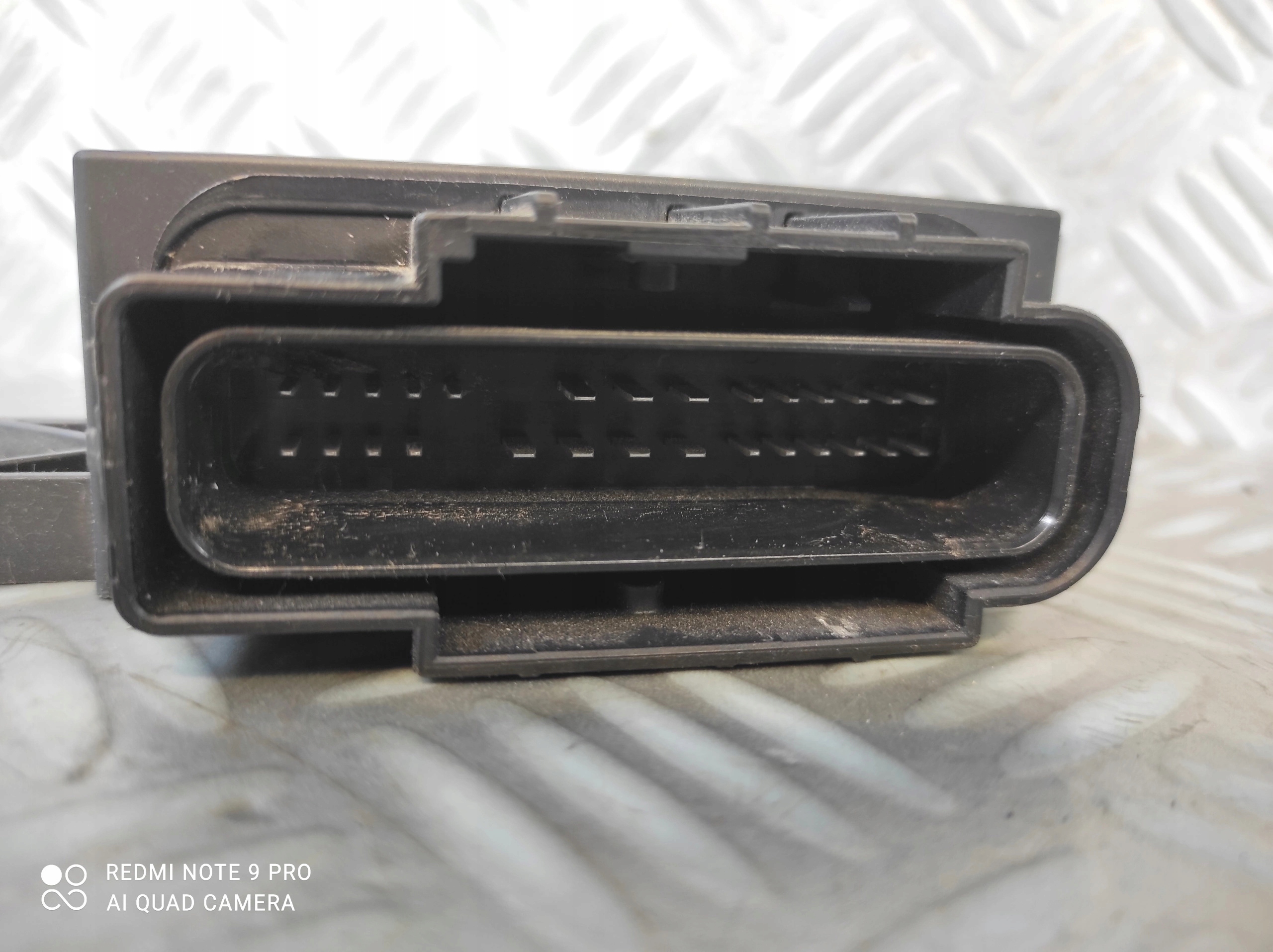 OPEL ASTRA V K MODUŁ STEROWNIK POMPY PALIWA 13522663 Typ silnika Diesel