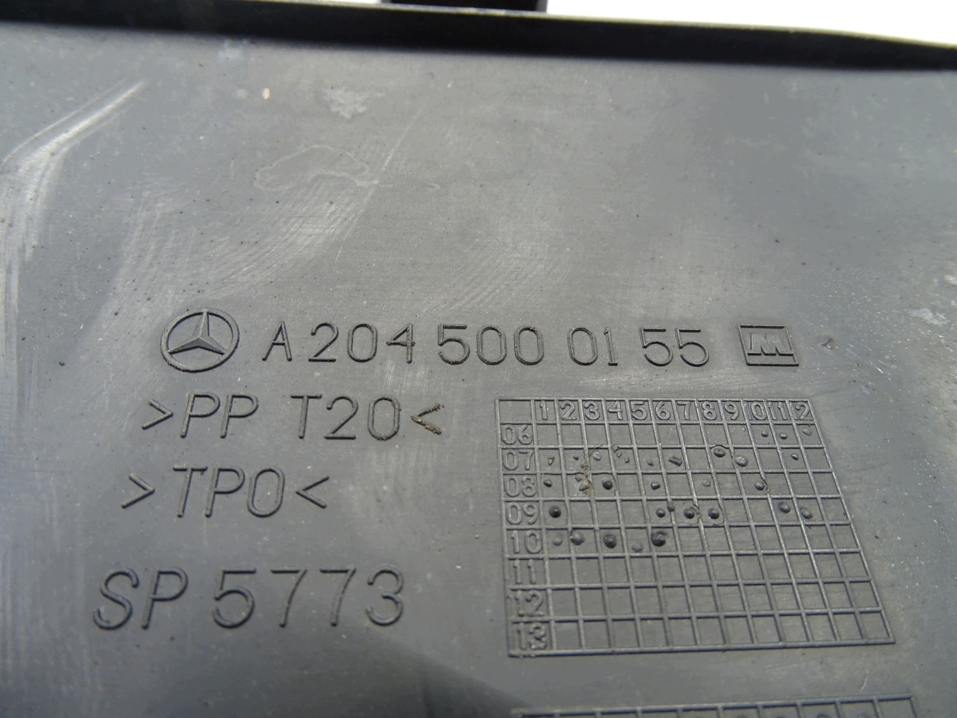 abdeckung frontmaske vorne oben MERCEDES W204 A2045000155