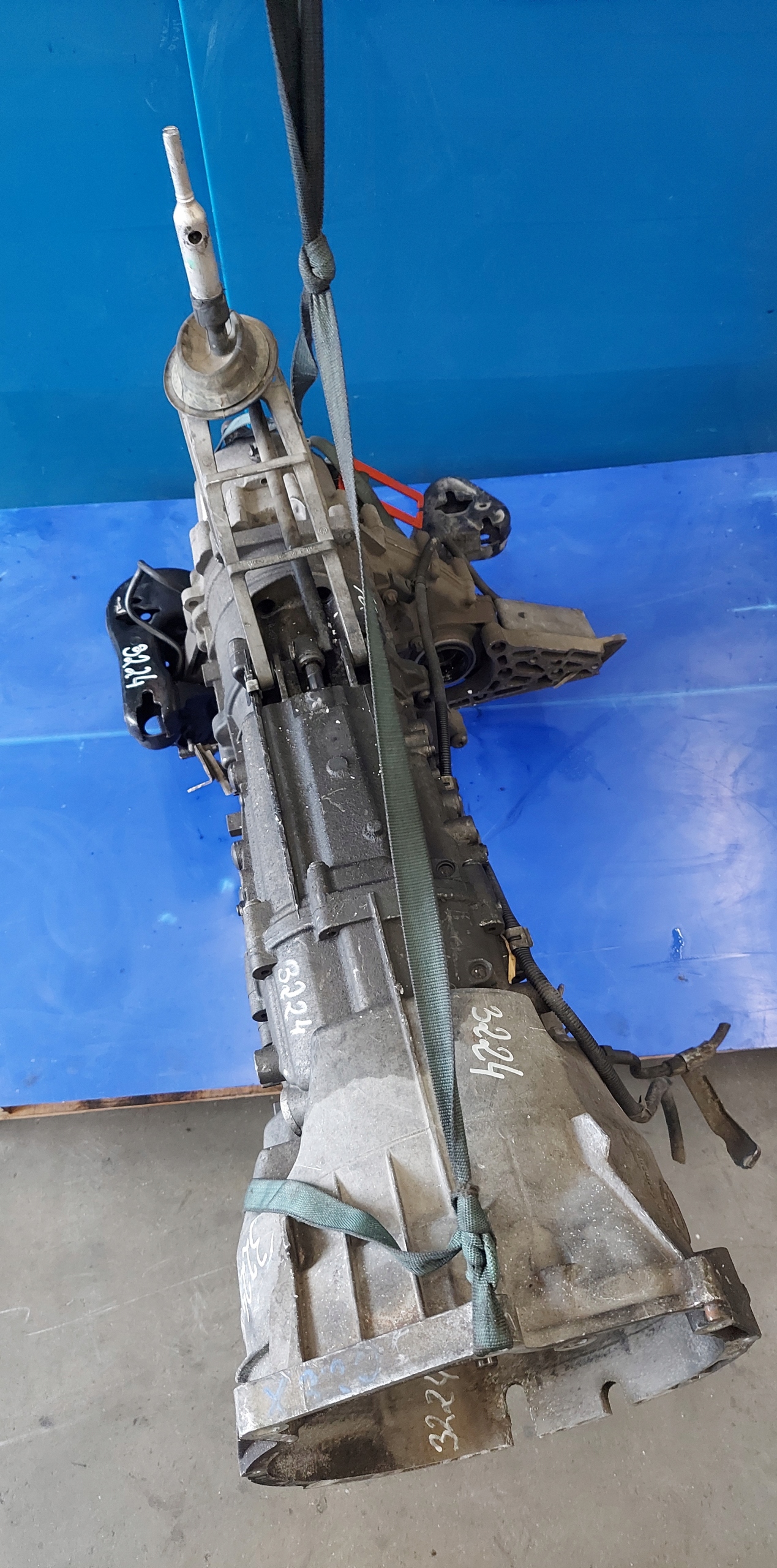 Getriebe BMW X3 E83 2005 R 2.0 td 1069401051 DIESEL