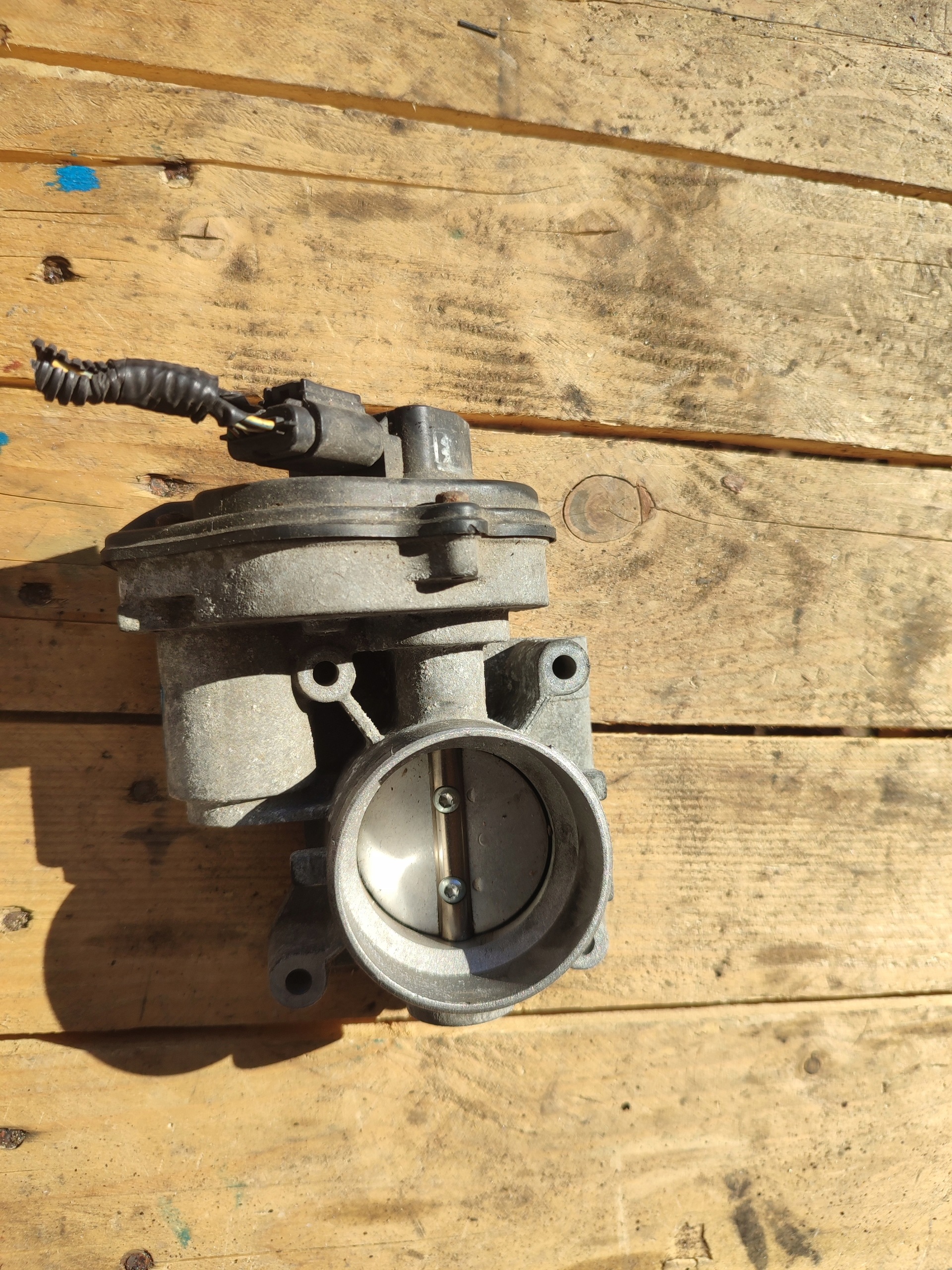 Valvola a farfalla FORD FOCUS MK2 04-08 2.0 B 145KM VP4M5U-9E927-A