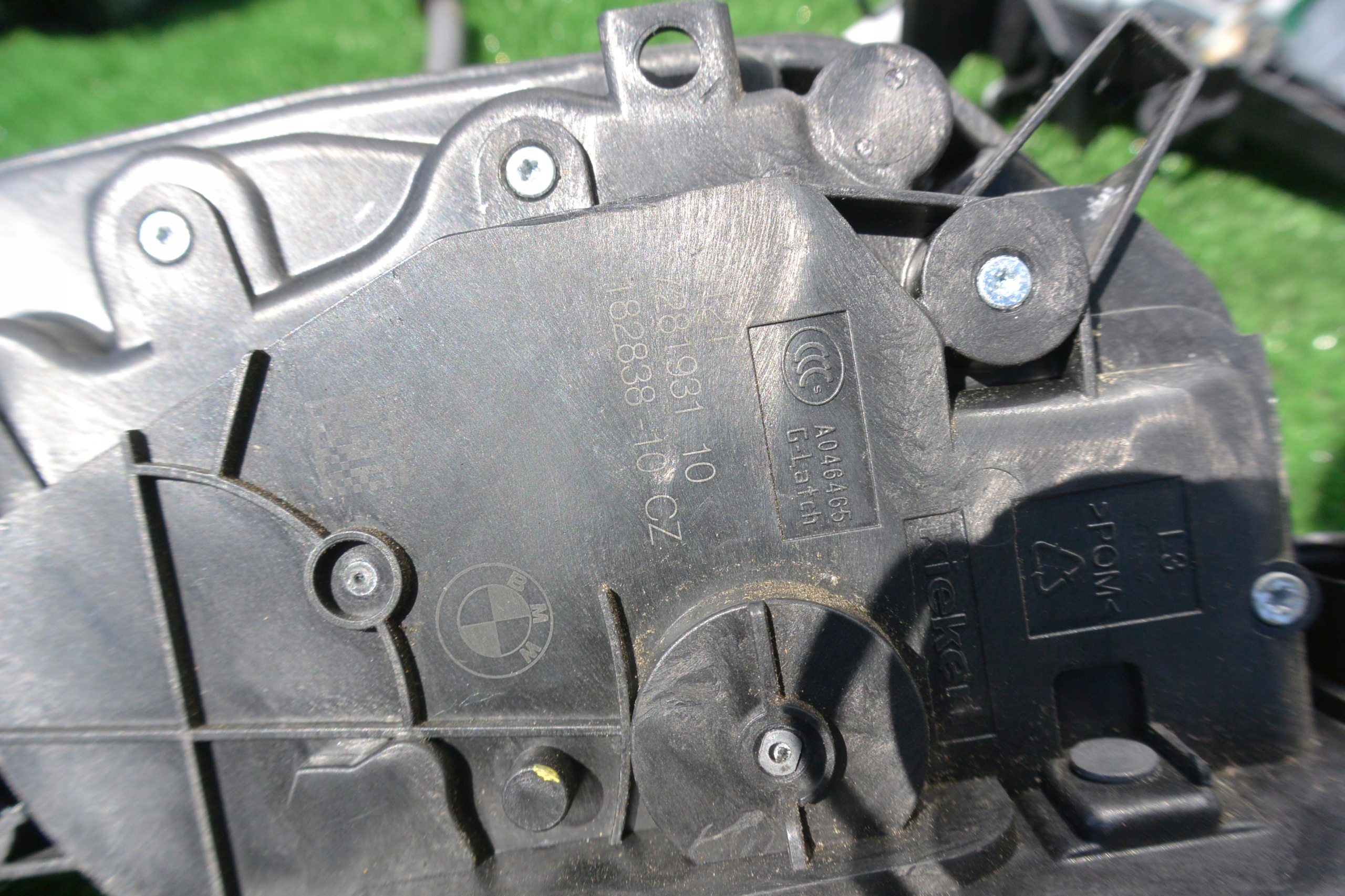lock door left front rear part BMW X5 F15 EU