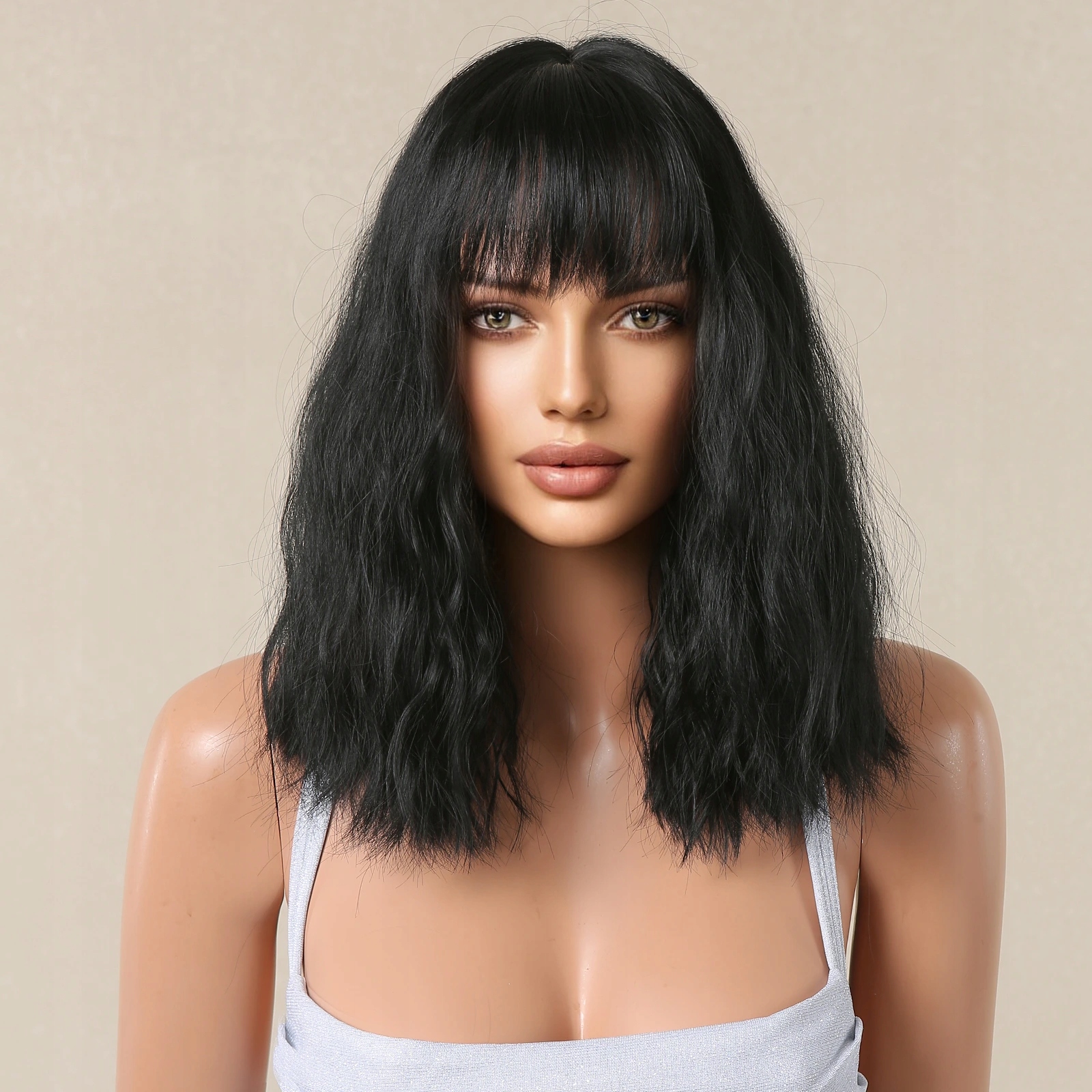 Elegantní černá paruka Raven s ofinou